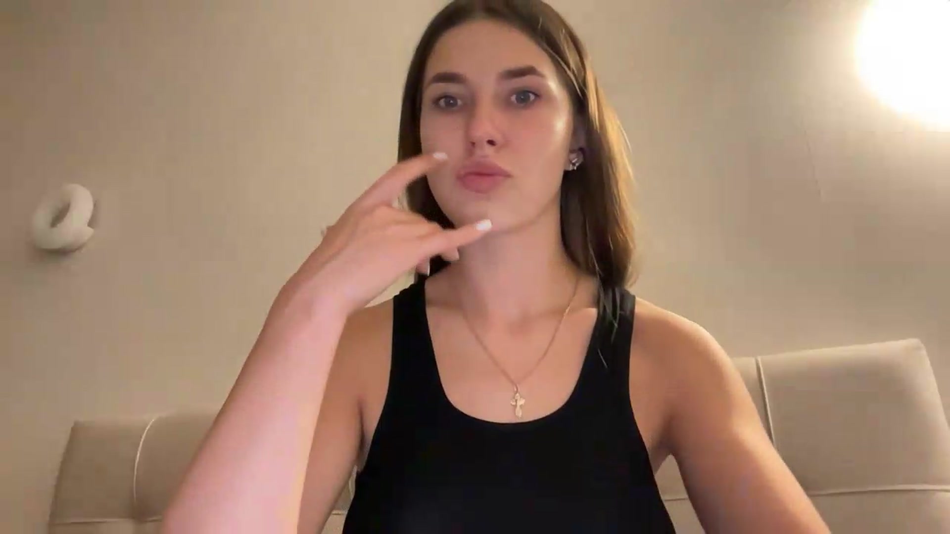 Gallery image thumbnail from kissfreeze's myfreecams stream on, 07/26/2026, 19:51 image 14 of 20