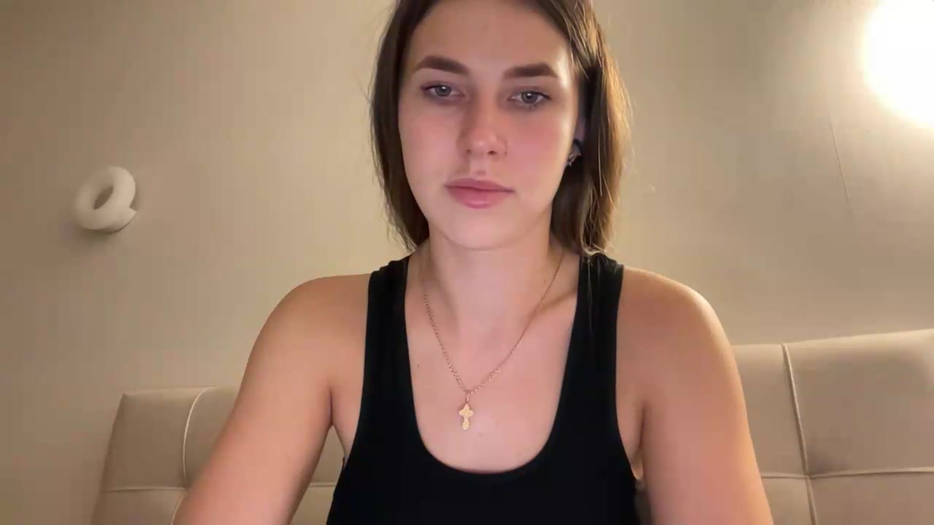 Gallery image thumbnail from kissfreeze's myfreecams stream on, 07/26/2026, 21:03 image 3 of 20
