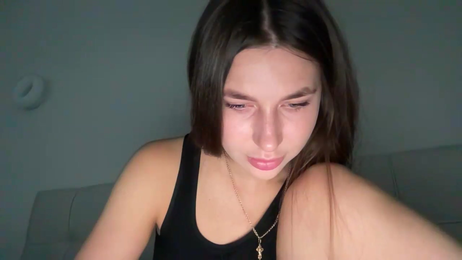 Gallery image thumbnail from kissfreeze's myfreecams stream on, 07/27/2026, 17:14 image 16 of 20