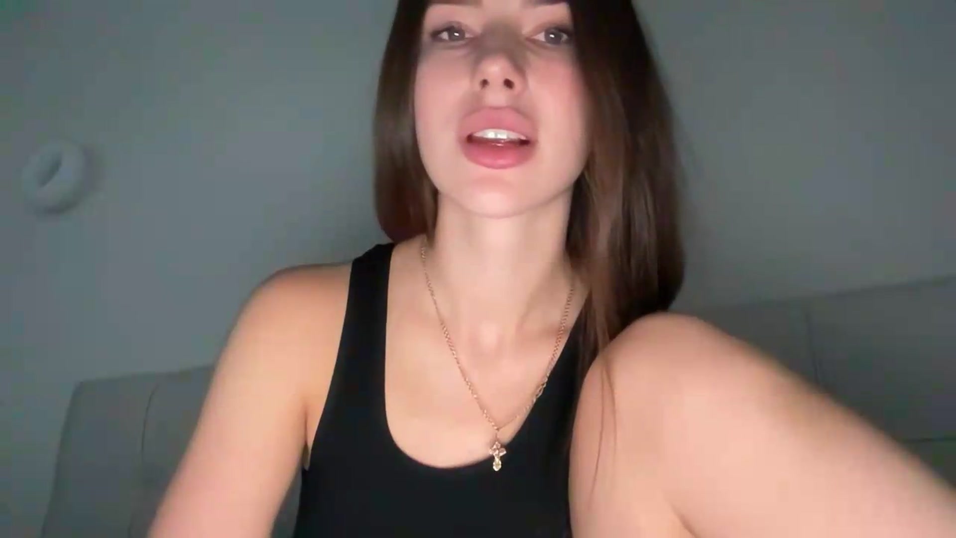 Gallery image thumbnail from kissfreeze's myfreecams stream on, 07/27/2026, 17:14 image 14 of 20