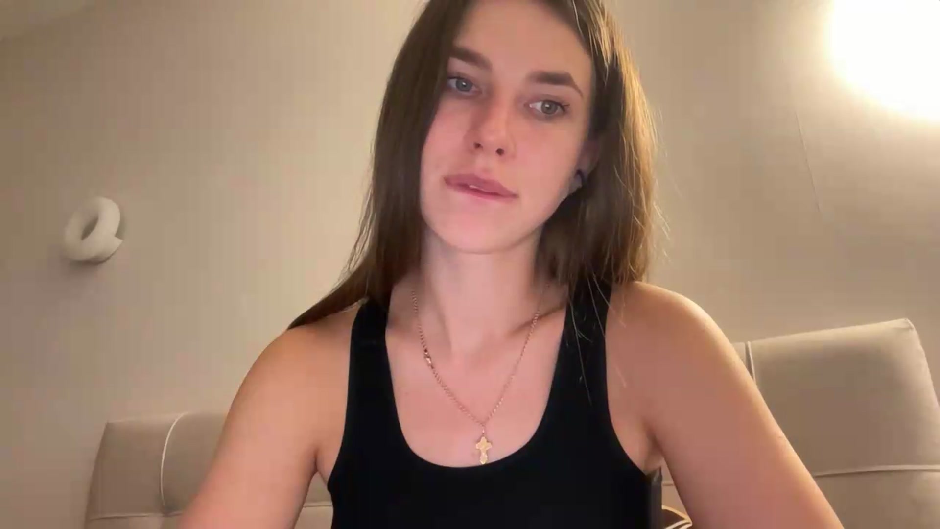 Gallery image thumbnail from kissfreeze's myfreecams stream on, 07/29/2026, 21:16 image 6 of 20