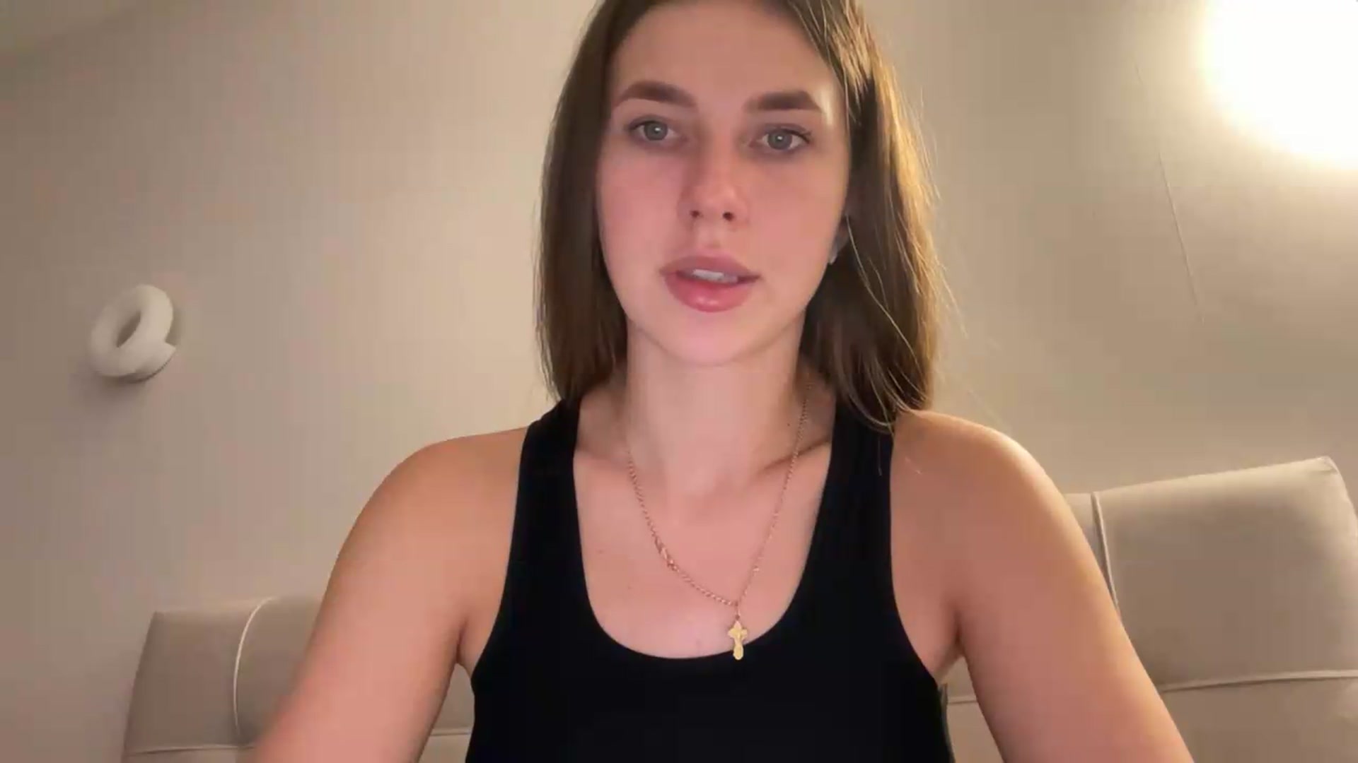Gallery image thumbnail from kissfreeze's myfreecams stream on, 07/29/2026, 21:16 image 20 of 20