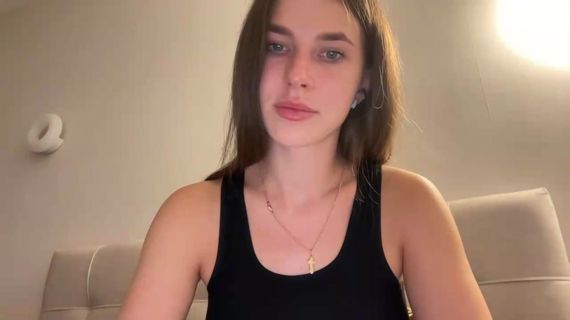 Gallery image thumbnail from kissfreeze's myfreecams stream on, 07/29/2026, 21:16 image 4 of 20