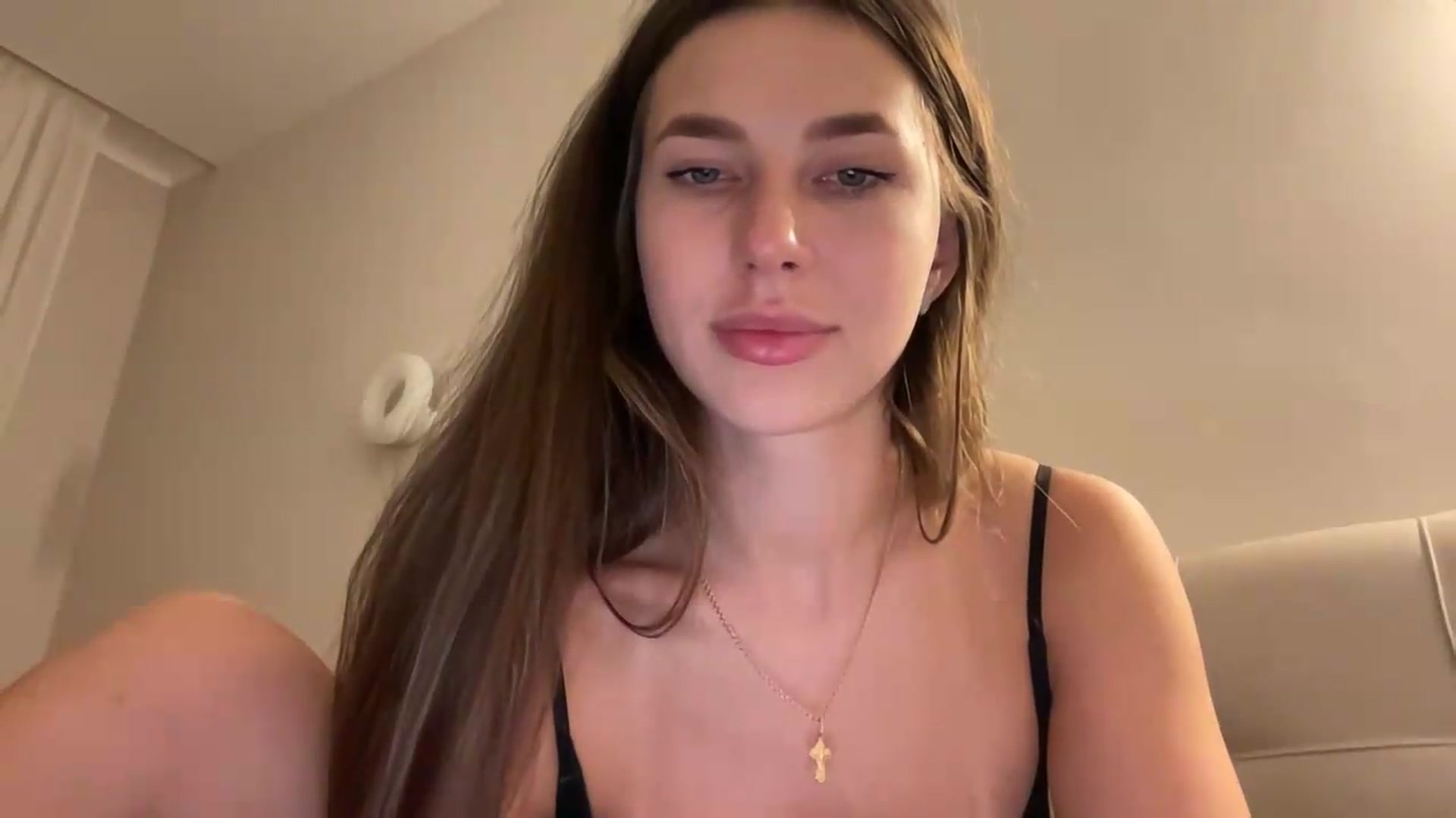 Gallery image thumbnail from kissfreeze's myfreecams stream on, 08/02/2026, 23:19 image 19 of 20