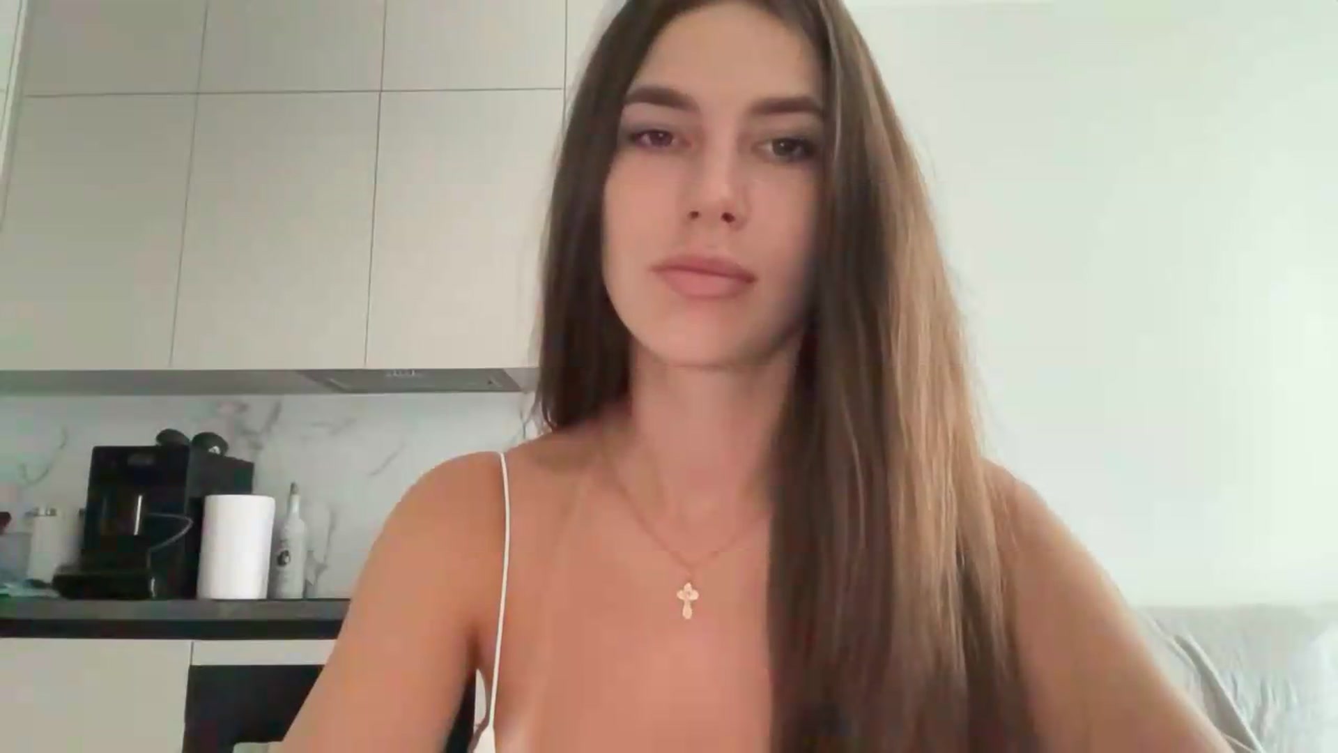 Gallery image thumbnail from kissfreeze's myfreecams stream on, 08/23/2026, 15:17 image 15 of 20