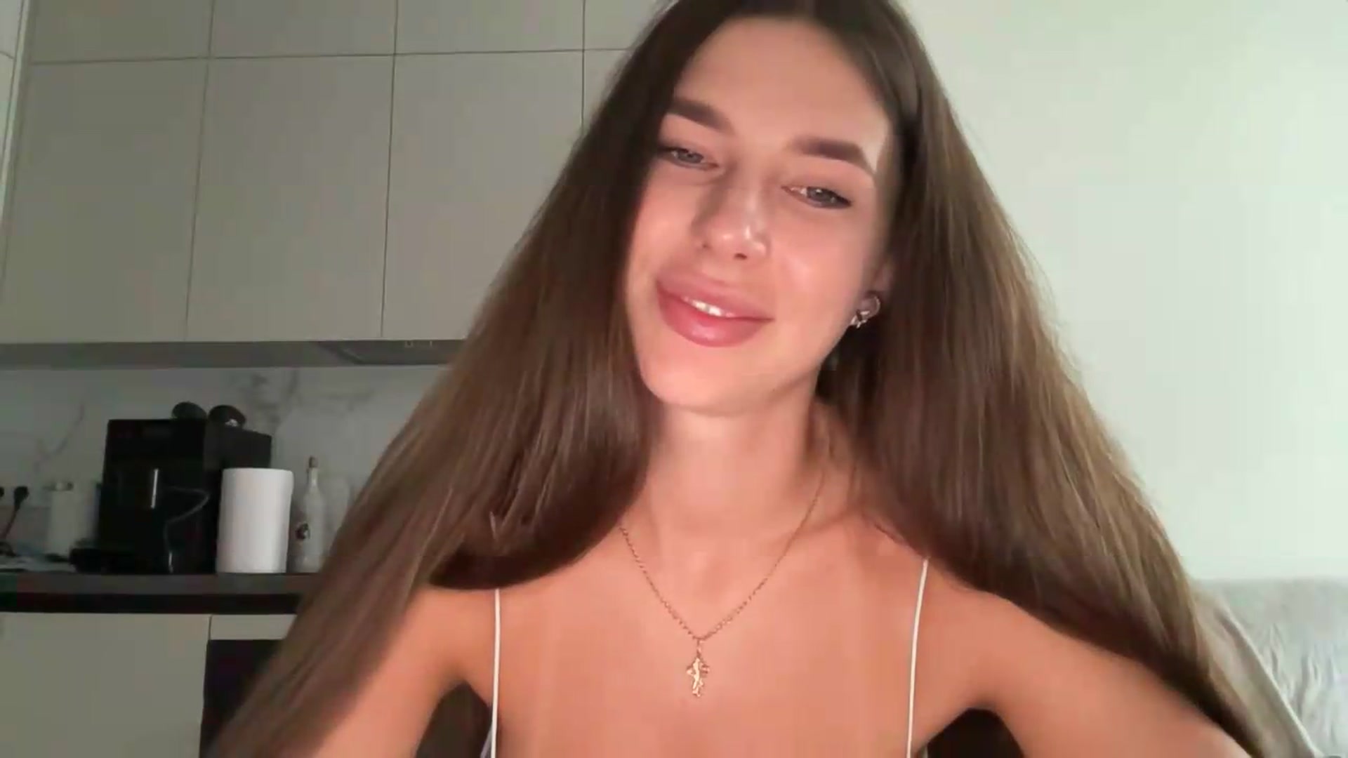 Gallery image thumbnail from kissfreeze's myfreecams stream on, 08/23/2026, 15:58 image 5 of 20