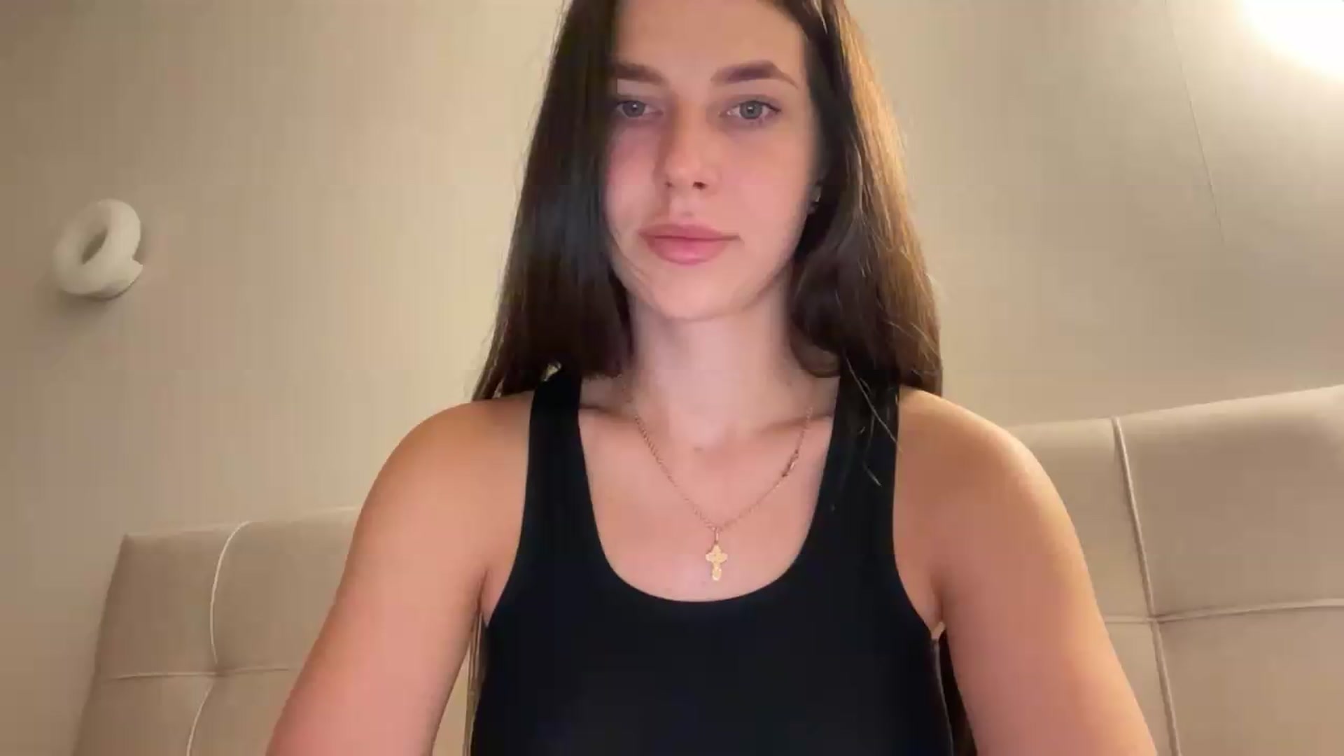 Gallery image thumbnail from kissfreeze's myfreecams stream on, 08/26/2026, 22:27 image 13 of 20