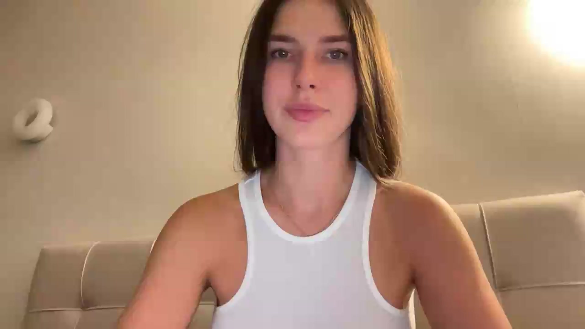 Gallery image thumbnail from kissfreeze's myfreecams stream on, 09/08/2026, 22:17 image 1 of 20