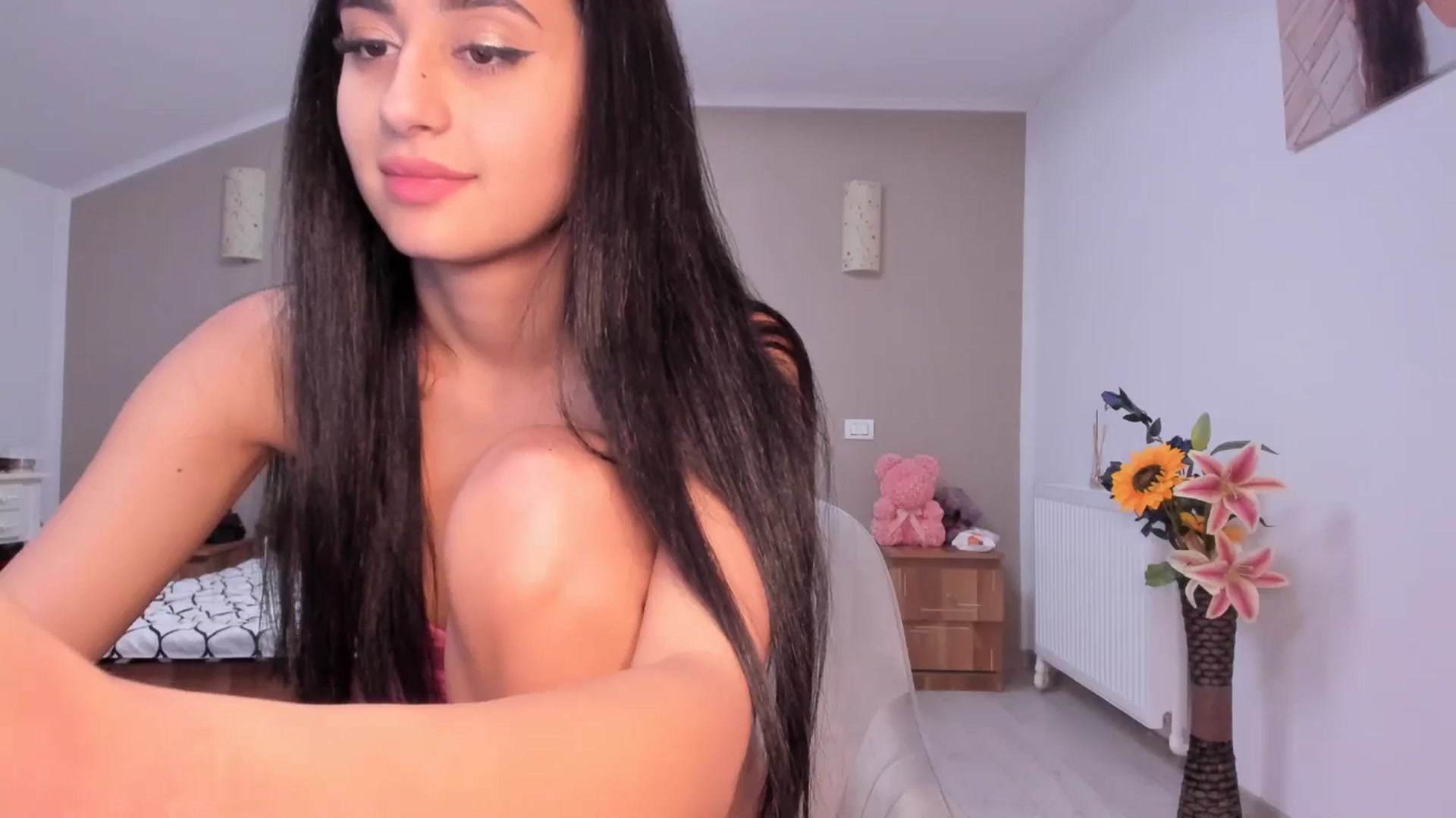 Gallery image thumbnail from kissytease8's myfreecams stream on, 05/12/2025, 22:46 image 5 of 20