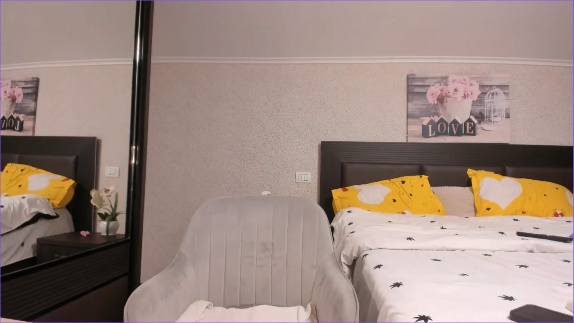 Gallery image thumbnail from kissytease8's myfreecams stream on, 06/07/2025, 15:41 image 14 of 20