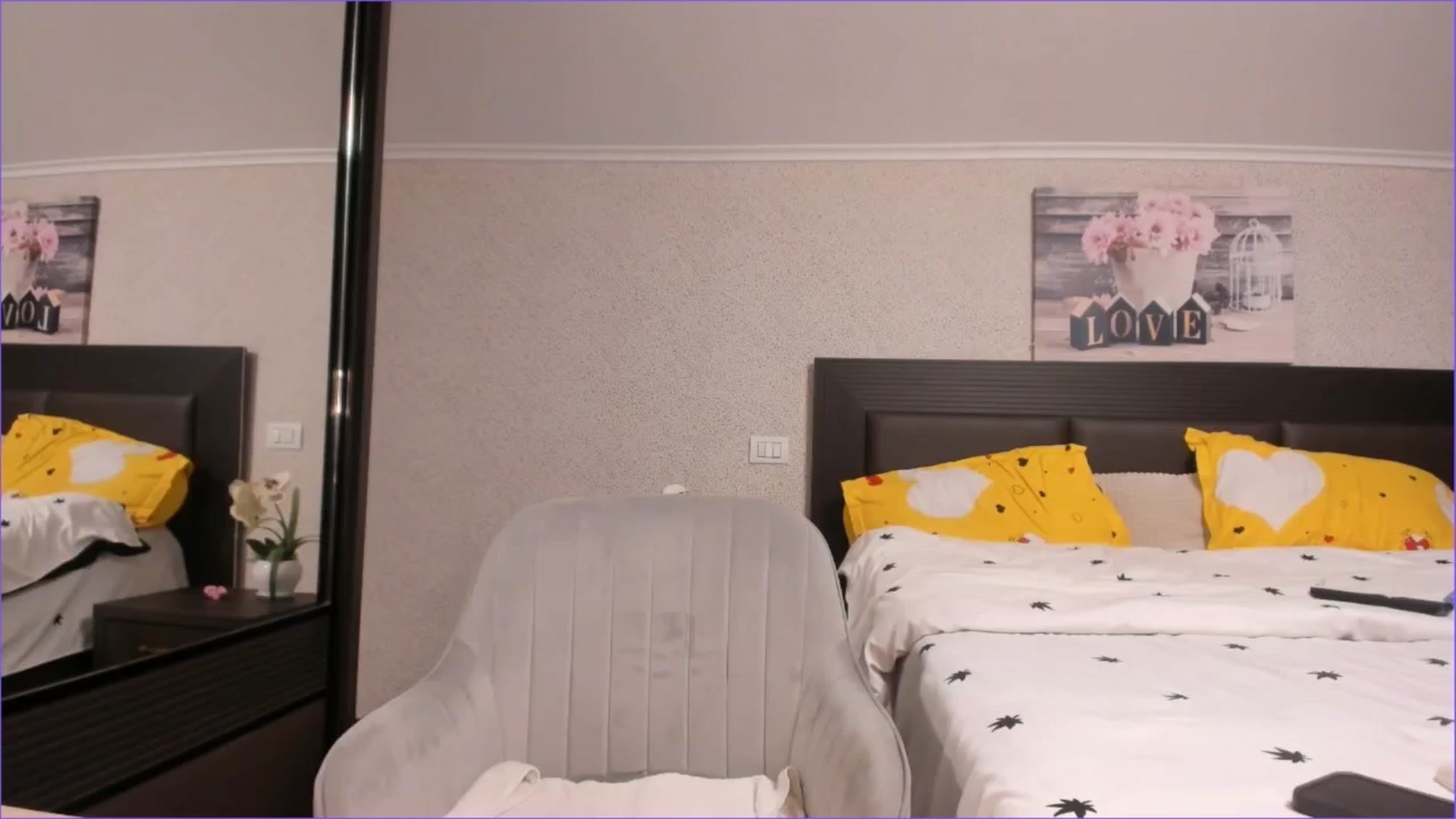 Gallery image thumbnail from kissytease8's myfreecams stream on, 06/07/2025, 15:41 image 13 of 20