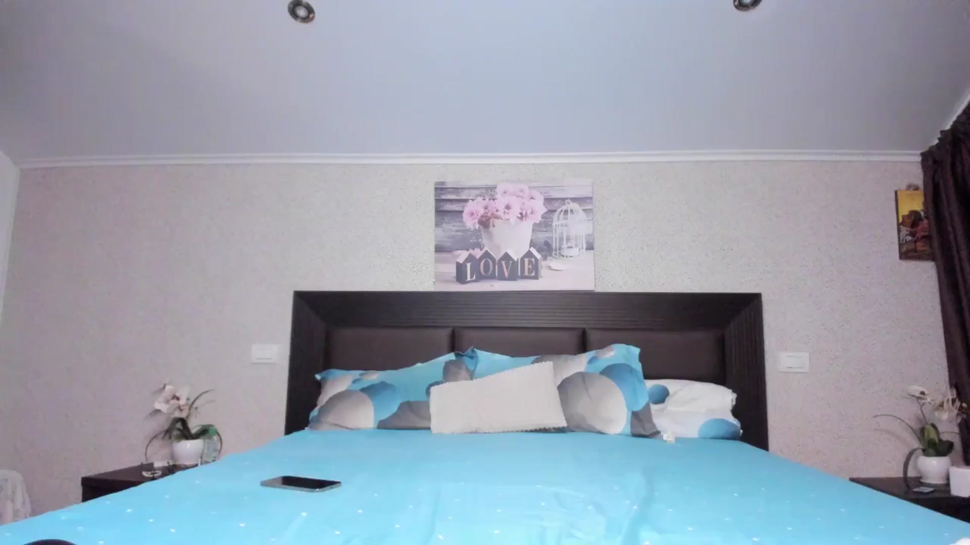 Gallery image thumbnail from kissytease8's myfreecams stream on, 07/21/2025, 24:19 image 19 of 20
