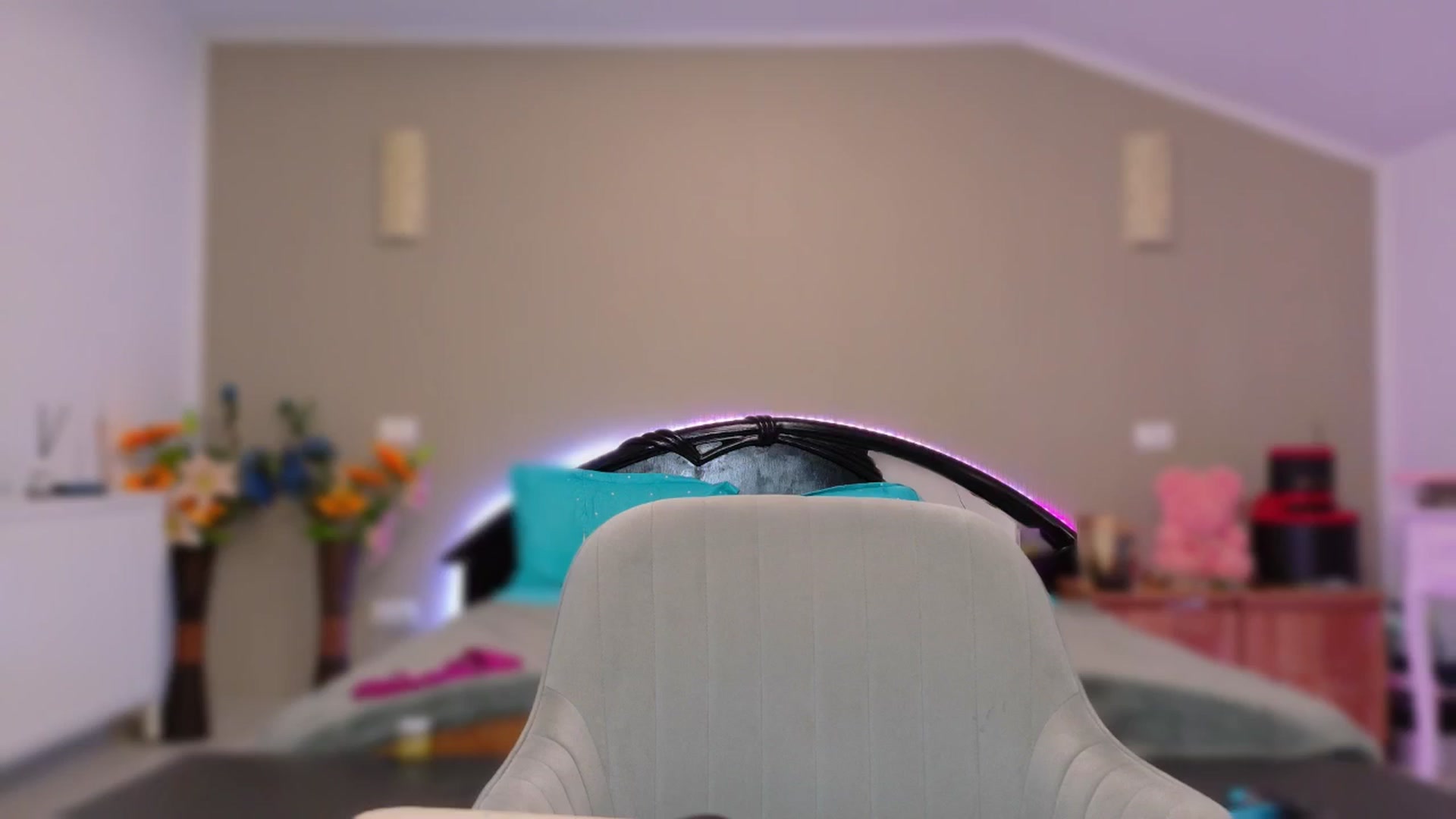 Gallery image thumbnail from kissytease8's myfreecams stream on, 09/09/2025, 09:02 image 8 of 20
