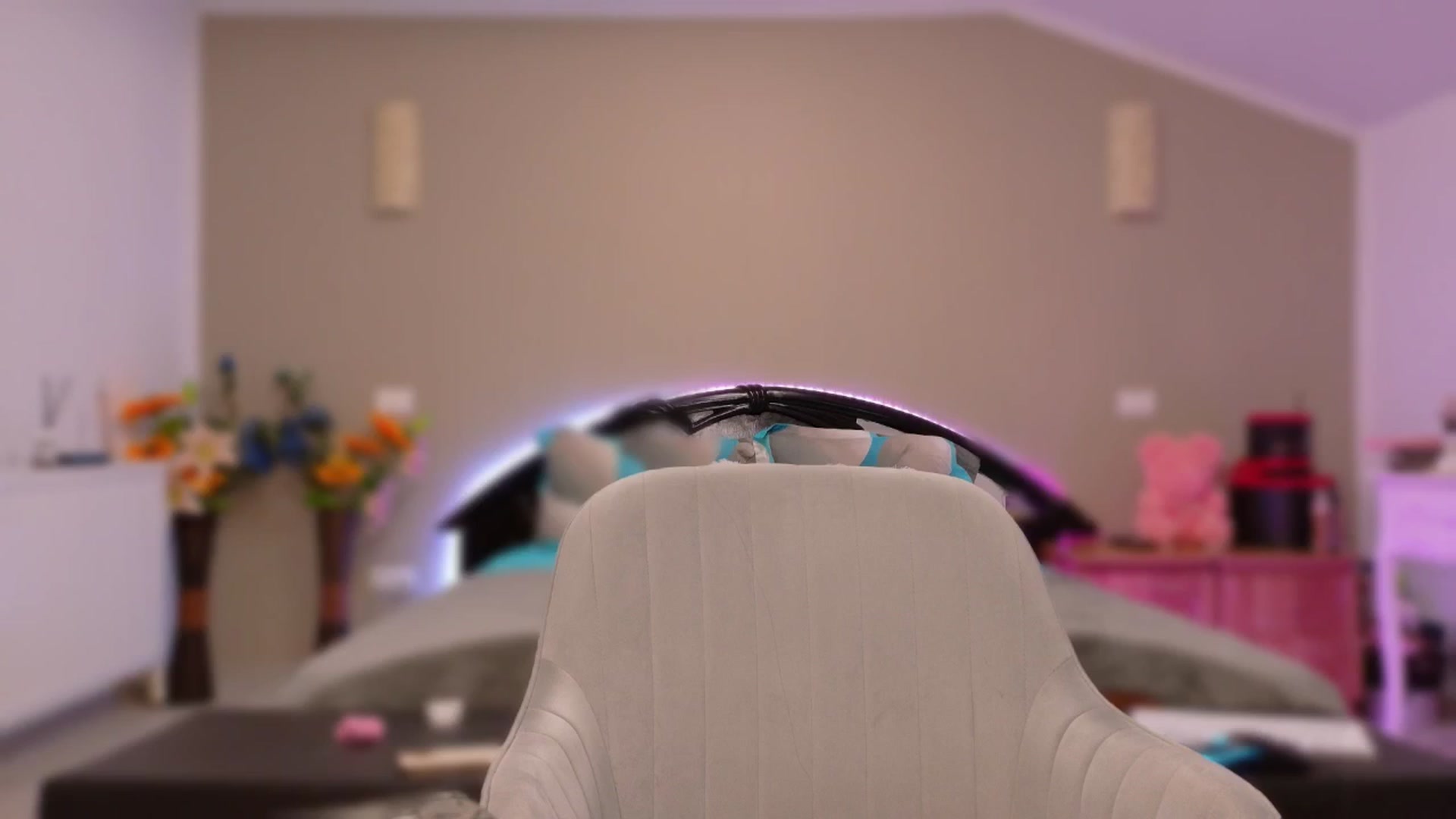 Gallery image thumbnail from kissytease8's myfreecams stream on, 09/11/2025, 15:59 image 7 of 20