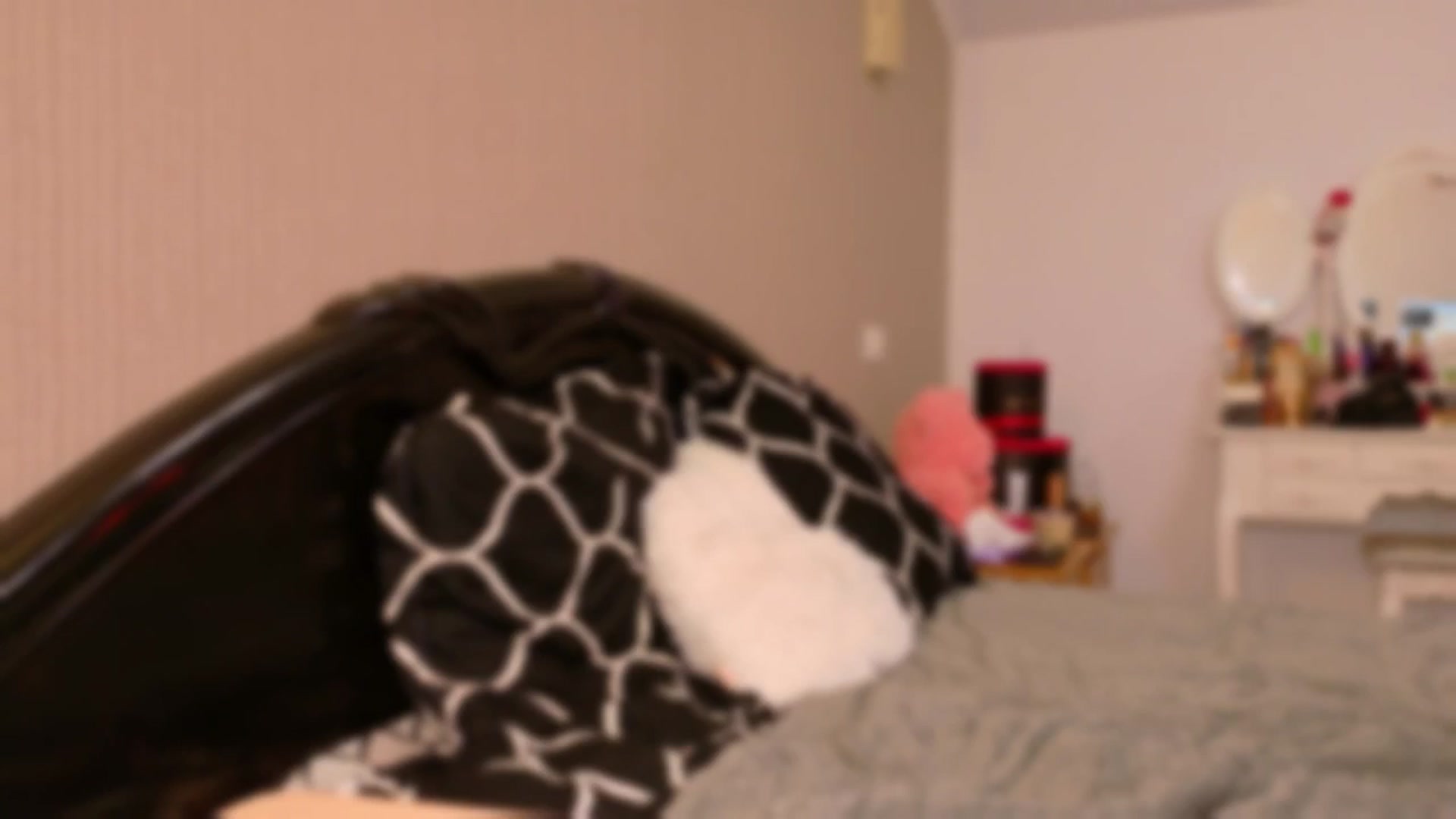 Gallery image thumbnail from kissytease8's myfreecams stream on, 10/02/2025, 14:46 image 6 of 20