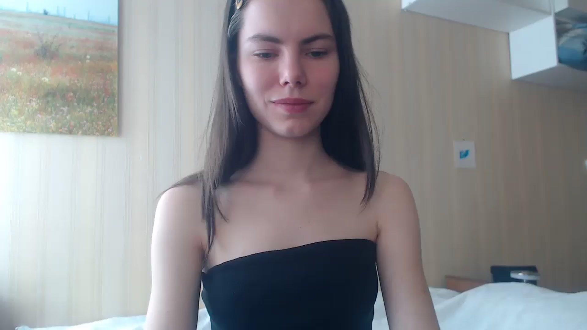 Gallery image thumbnail from kitAmelie's myfreecams stream on, 03/27/2026, 12:22 image 2 of 20