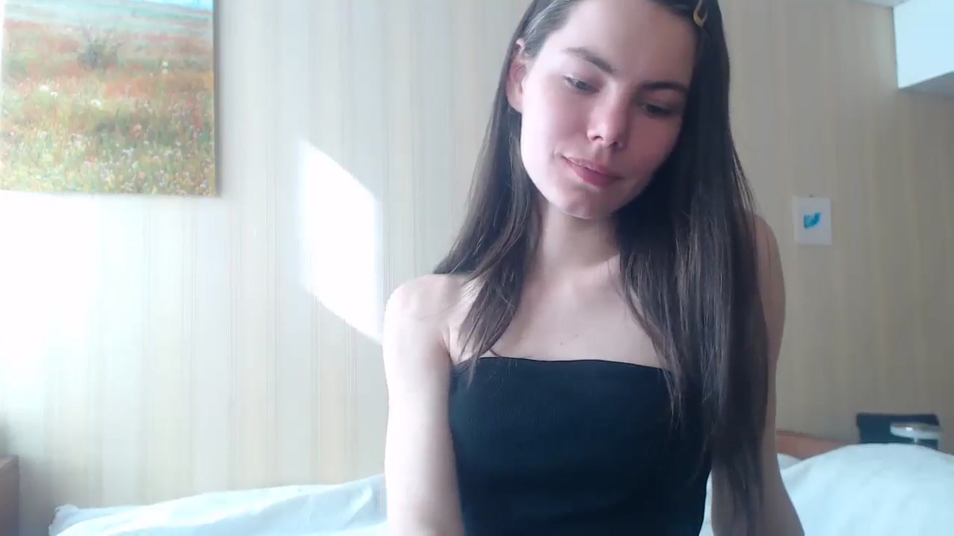 Gallery image thumbnail from kitAmelie's myfreecams stream on, 03/27/2026, 12:22 image 18 of 20