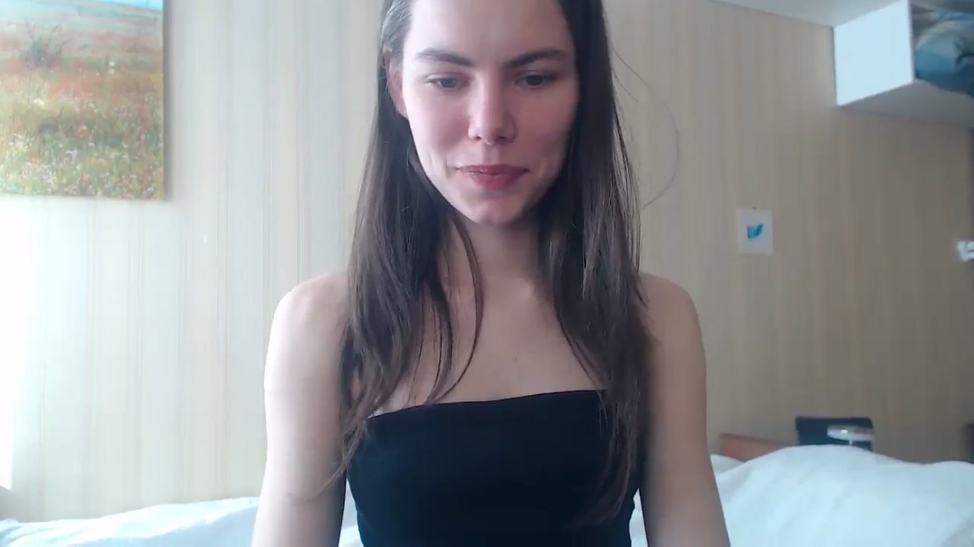 Gallery image thumbnail from kitAmelie's myfreecams stream on, 03/27/2026, 12:22 image 10 of 20