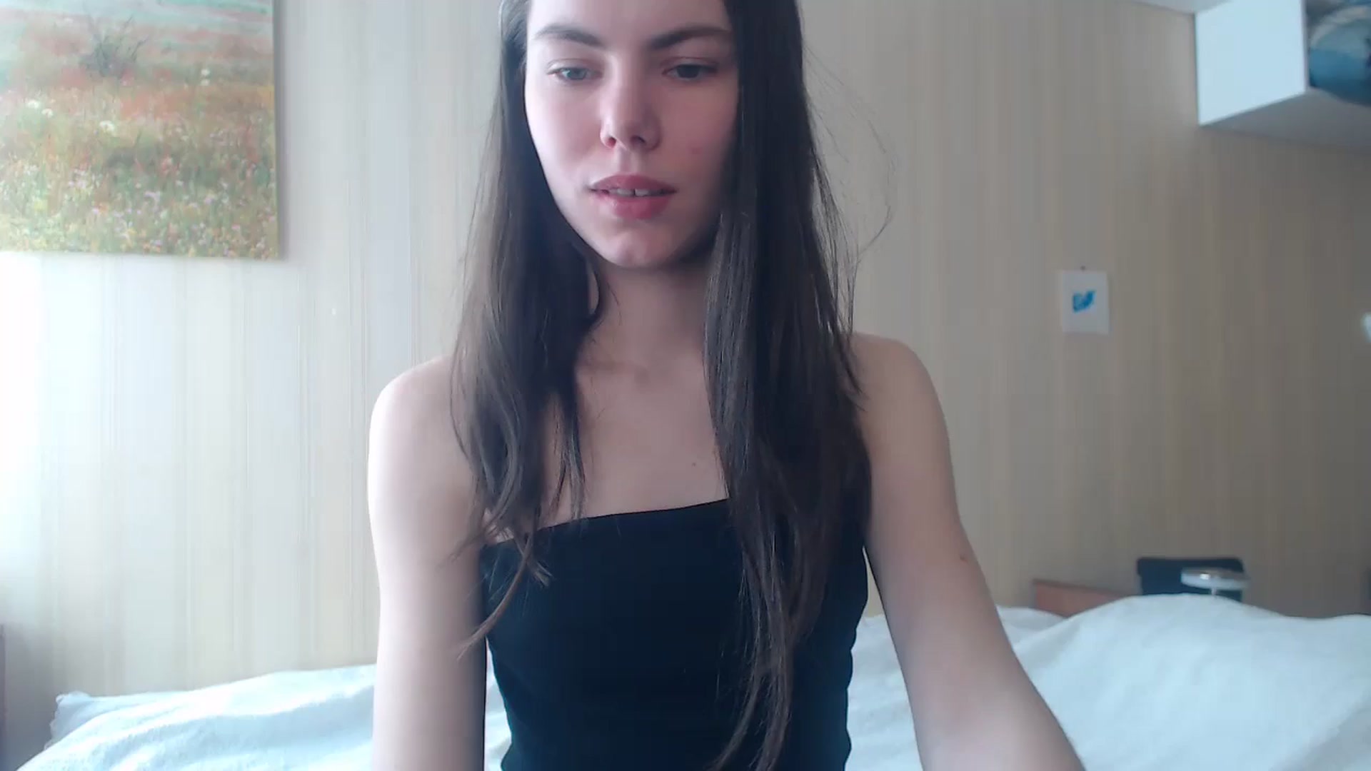 Gallery image thumbnail from kitAmelie's myfreecams stream on, 03/27/2026, 12:22 image 5 of 20