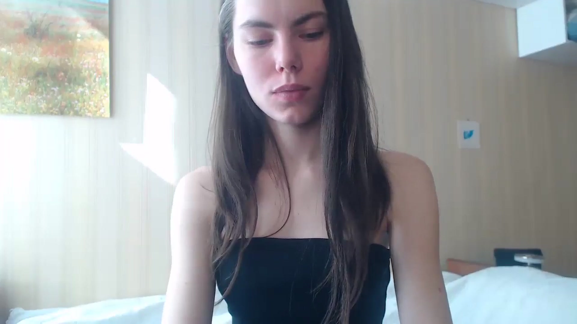 Gallery image thumbnail from kitAmelie's myfreecams stream on, 03/27/2026, 12:22 image 17 of 20
