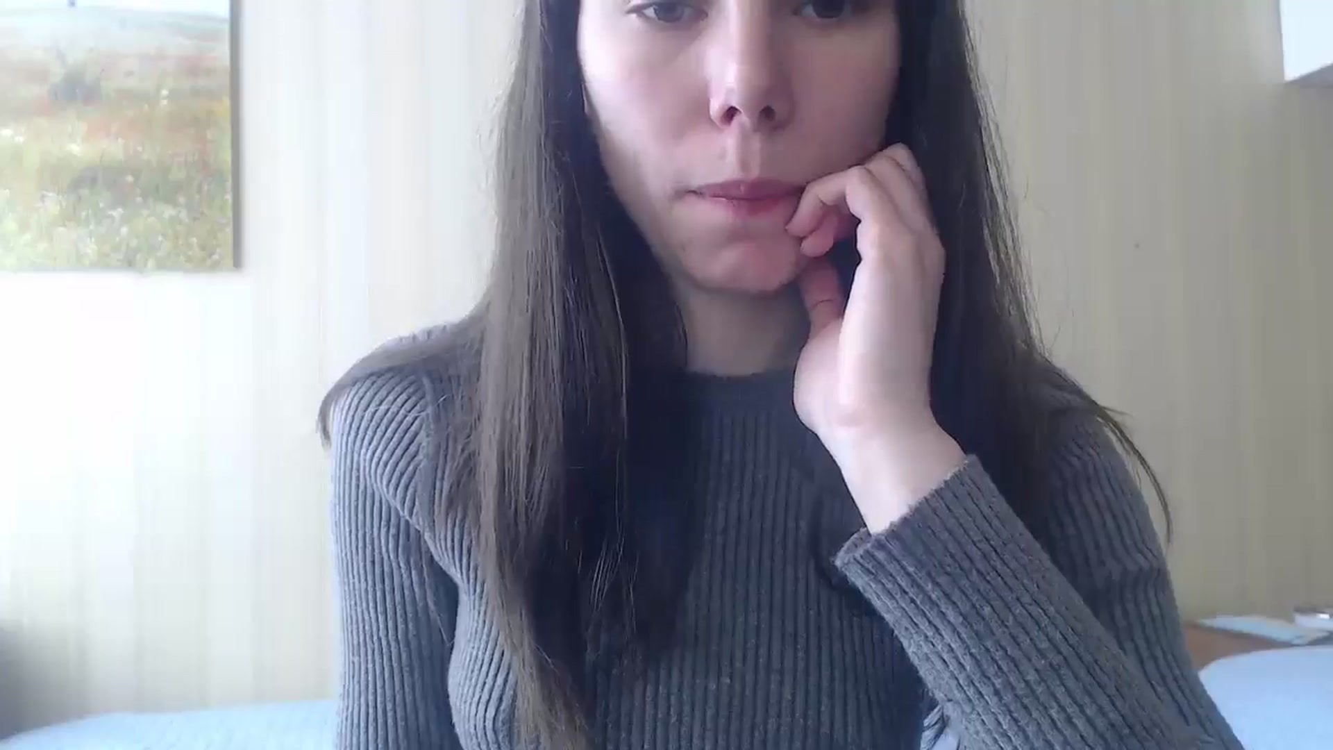Gallery image thumbnail from kitAmelie's myfreecams stream on, 04/14/2026, 14:08 image 10 of 20