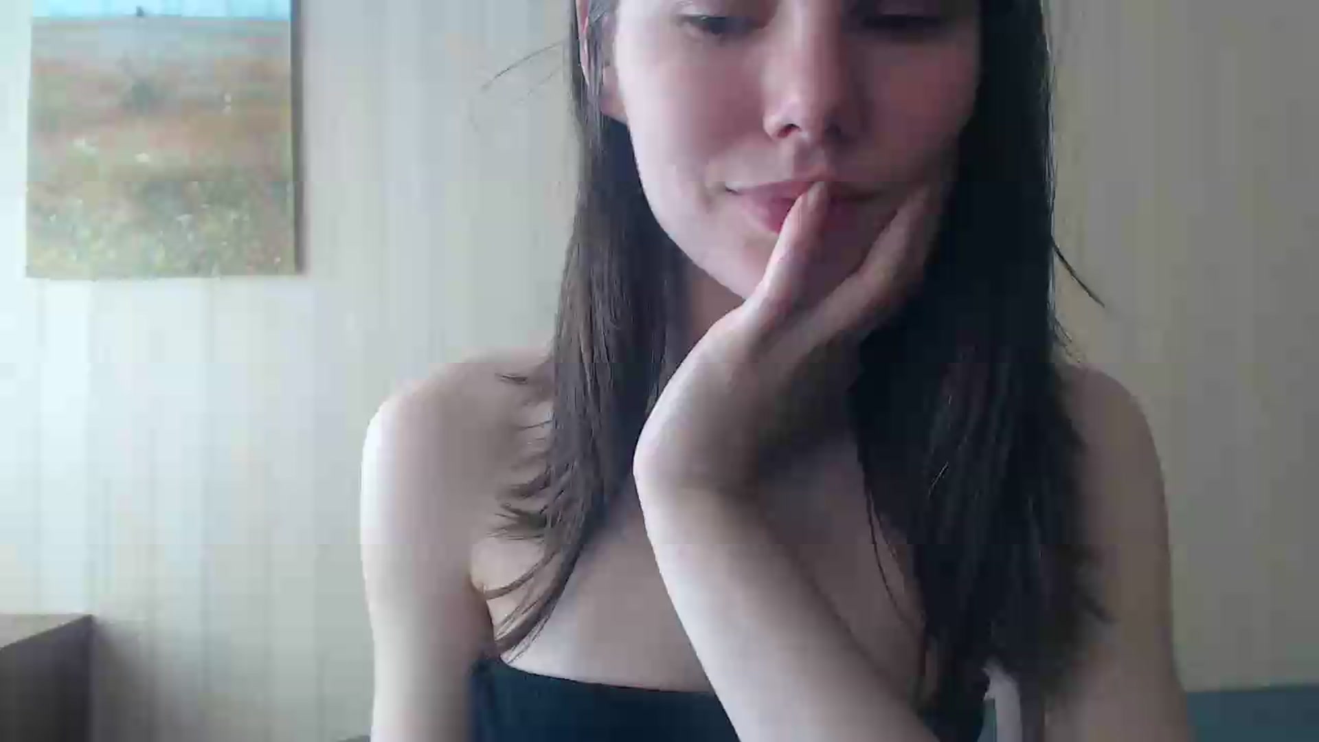 Gallery image thumbnail from kitAmelie's myfreecams stream on, 05/26/2026, 13:05 image 10 of 20