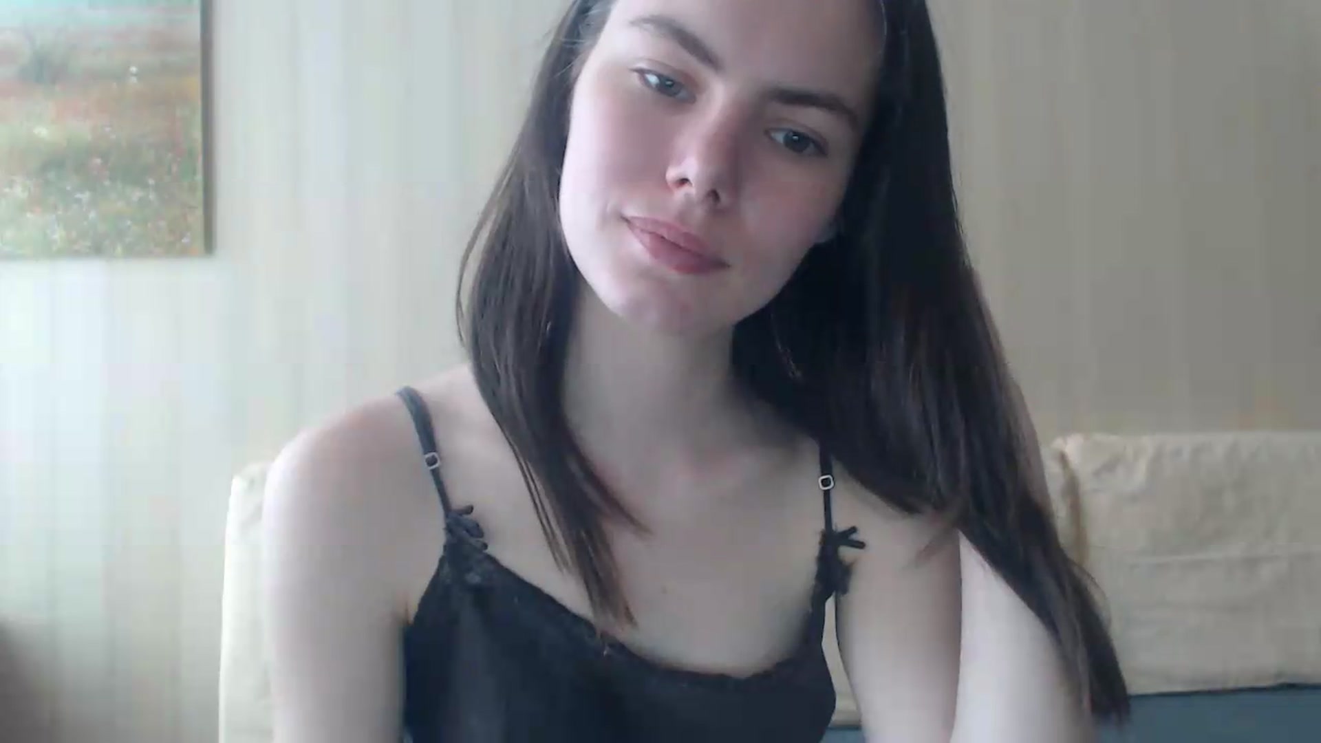 Gallery image thumbnail from kitAmelie's myfreecams stream on, 06/14/2026, 15:27 image 16 of 20