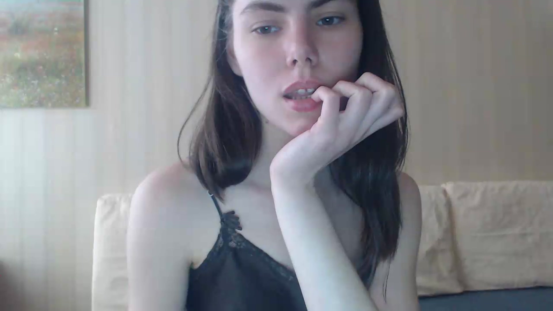 Gallery image thumbnail from kitAmelie's myfreecams stream on, 06/14/2026, 15:27 image 12 of 20