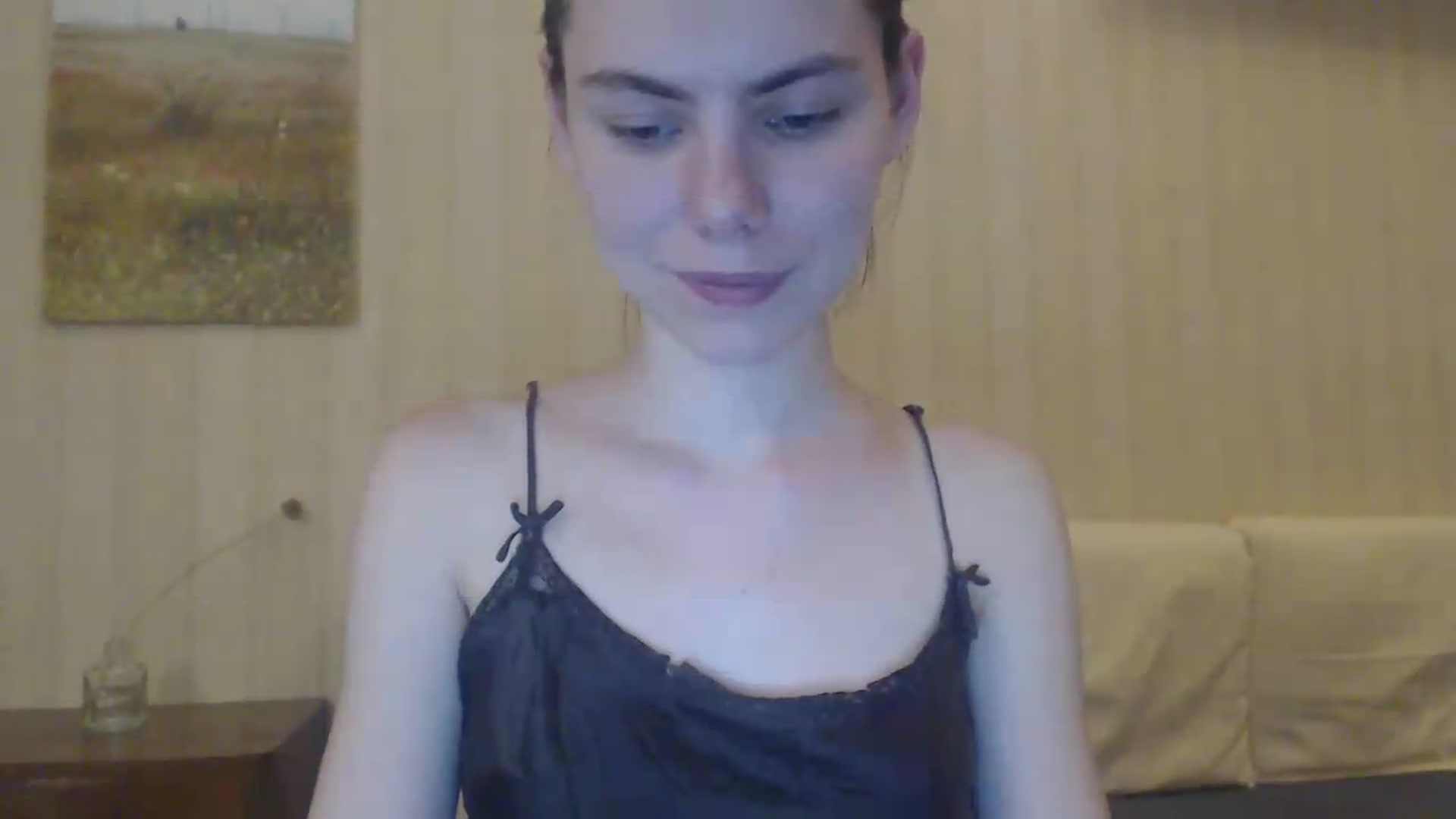 Gallery image thumbnail from kitAmelie's myfreecams stream on, 06/26/2026, 19:19 image 18 of 20