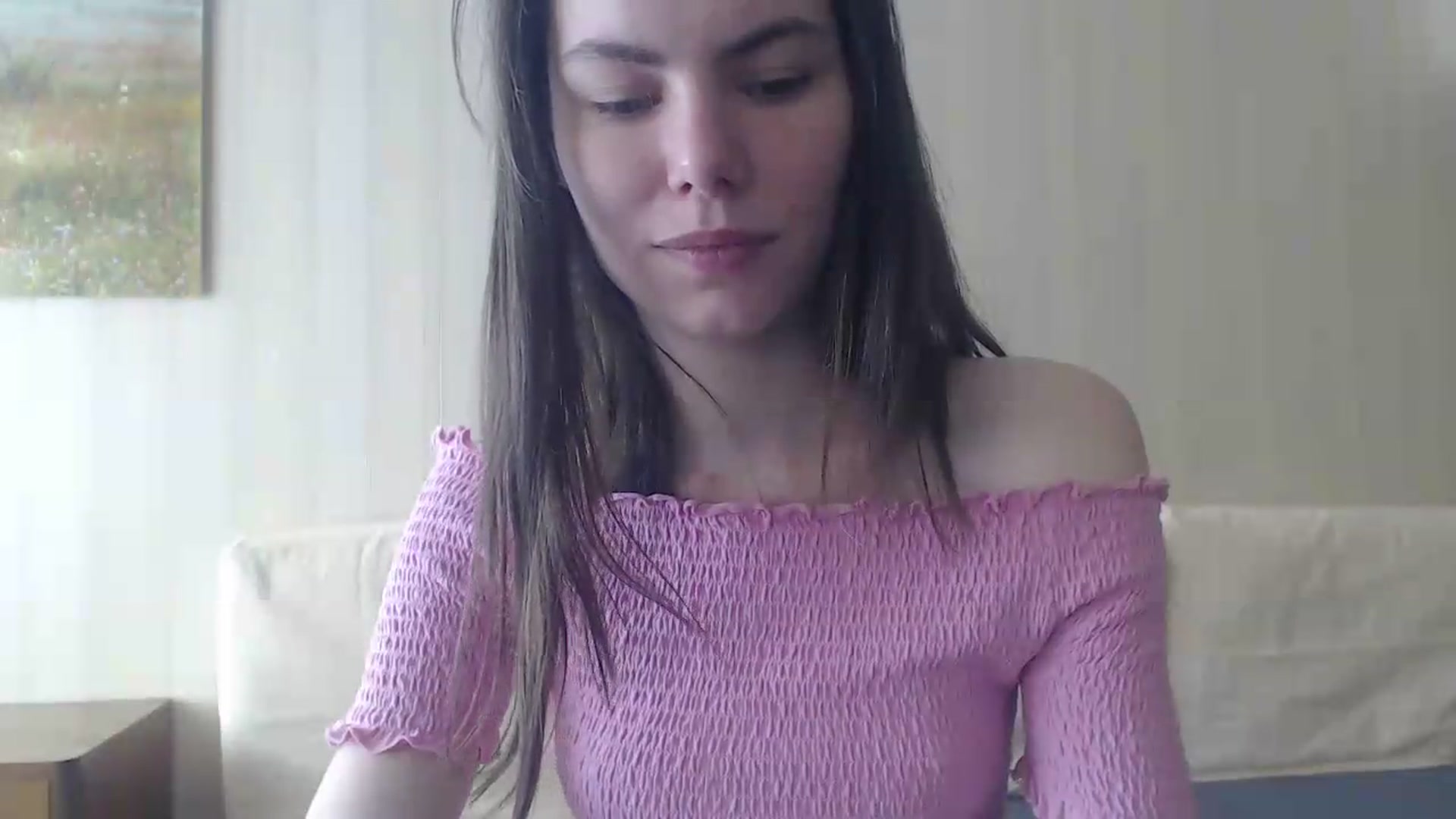 Gallery image thumbnail from kitAmelie's myfreecams stream on, 07/09/2026, 12:39 image 15 of 20