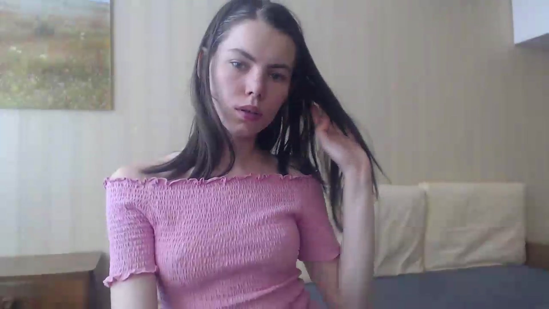 Gallery image thumbnail from kitAmelie's myfreecams stream on, 07/17/2026, 14:08 image 17 of 20