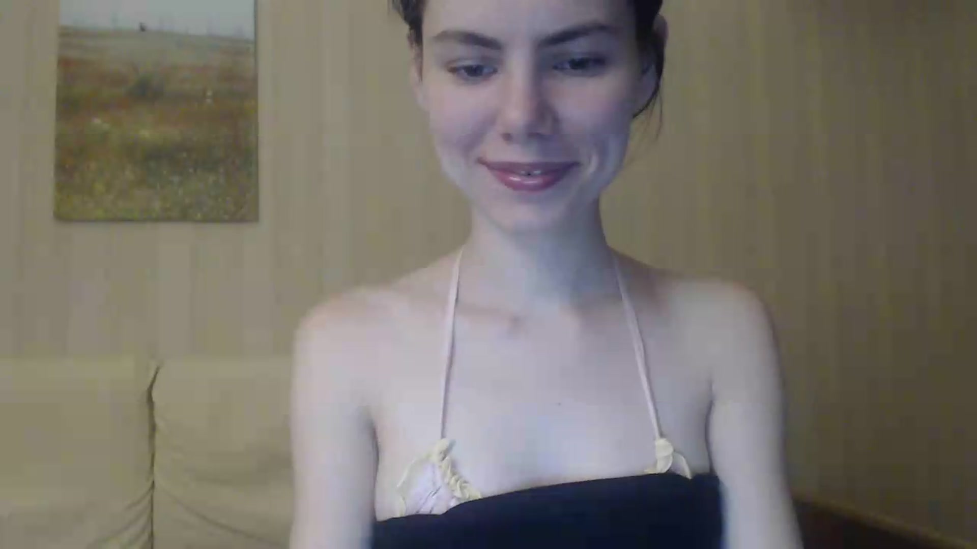 Gallery image thumbnail from kitAmelie's myfreecams stream on, 07/19/2026, 20:55 image 4 of 20