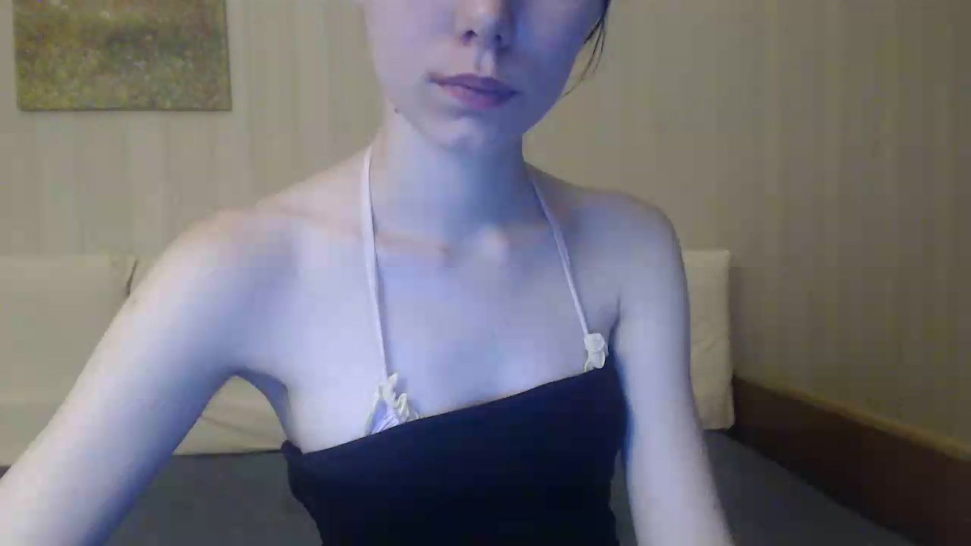 Gallery image thumbnail from kitAmelie's myfreecams stream on, 07/19/2026, 22:03 image 2 of 20