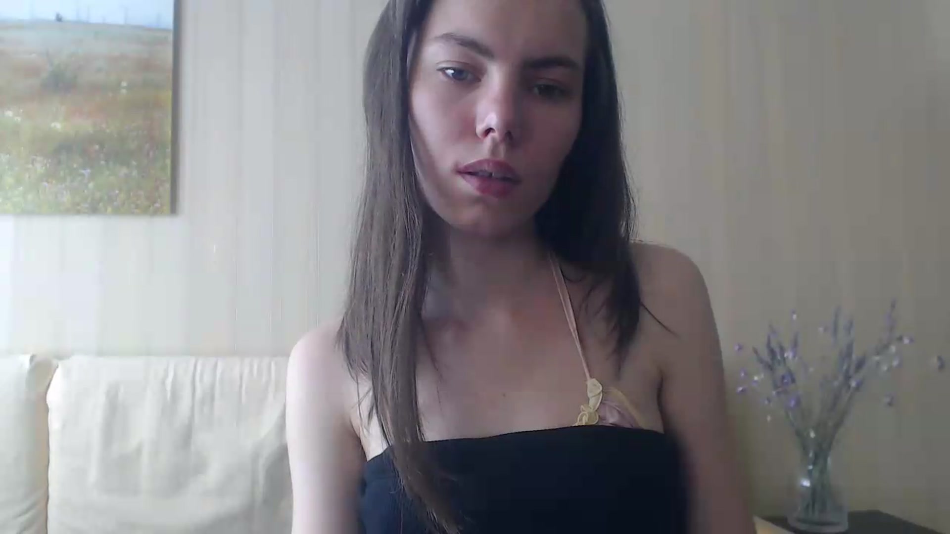Gallery image thumbnail from kitAmelie's myfreecams stream on, 07/20/2026, 13:32 image 4 of 20