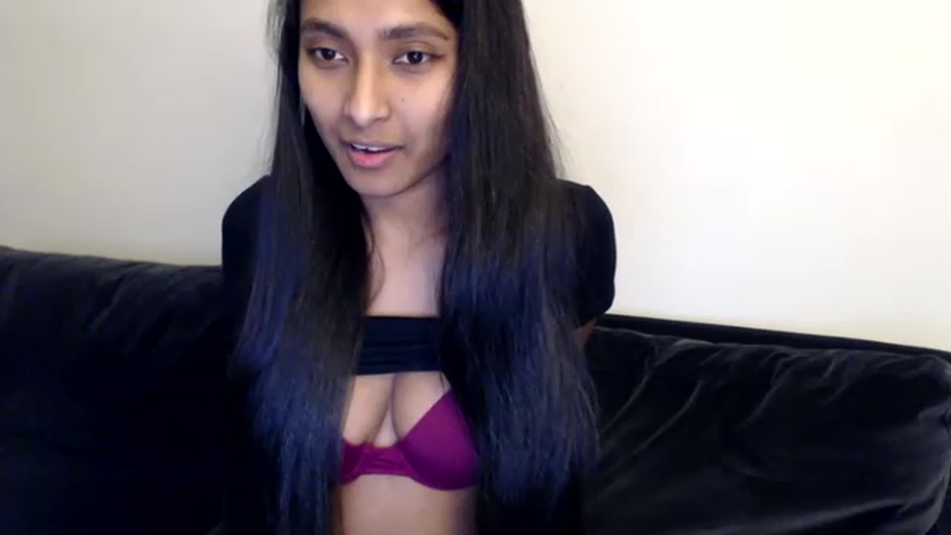 Gallery image thumbnail from kitten___'s myfreecams stream on, 12/12/2022, 08:51 image 9 of 20
