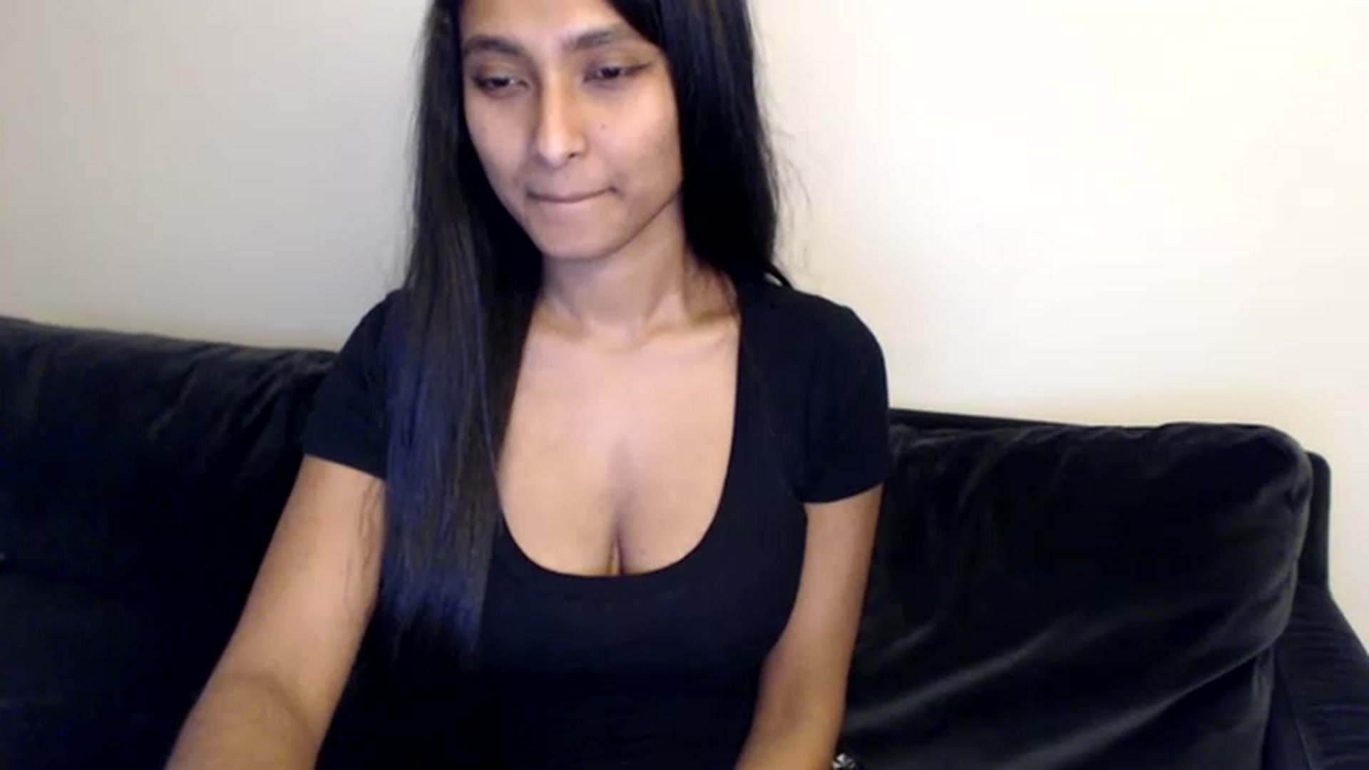 Gallery image thumbnail from kitten___'s myfreecams stream on, 12/12/2022, 08:51 image 19 of 20