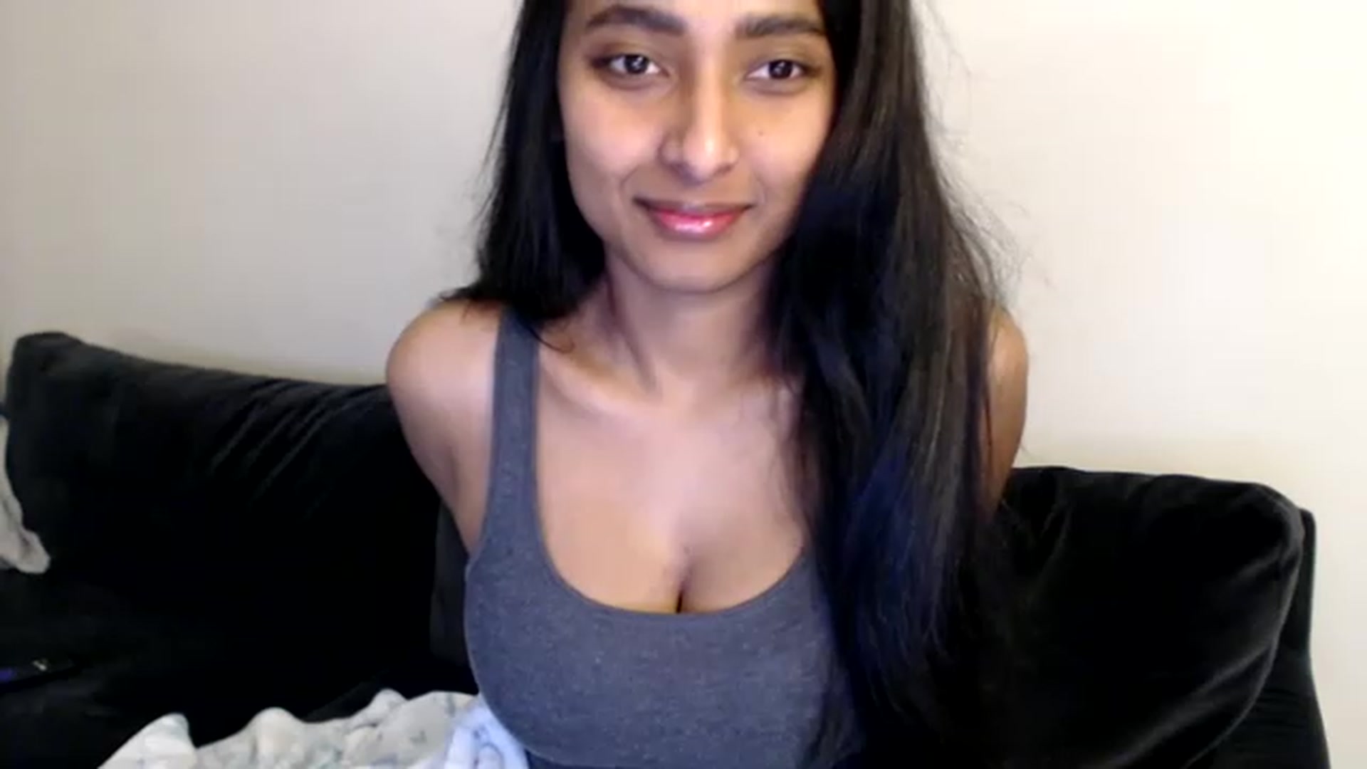 Gallery image thumbnail from kitten___'s myfreecams stream on, 12/16/2022, 06:45 image 3 of 20
