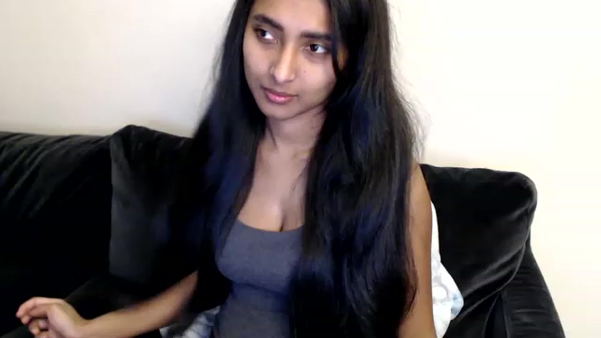 Gallery image thumbnail from kitten___'s myfreecams stream on, 12/16/2022, 06:45 image 19 of 20