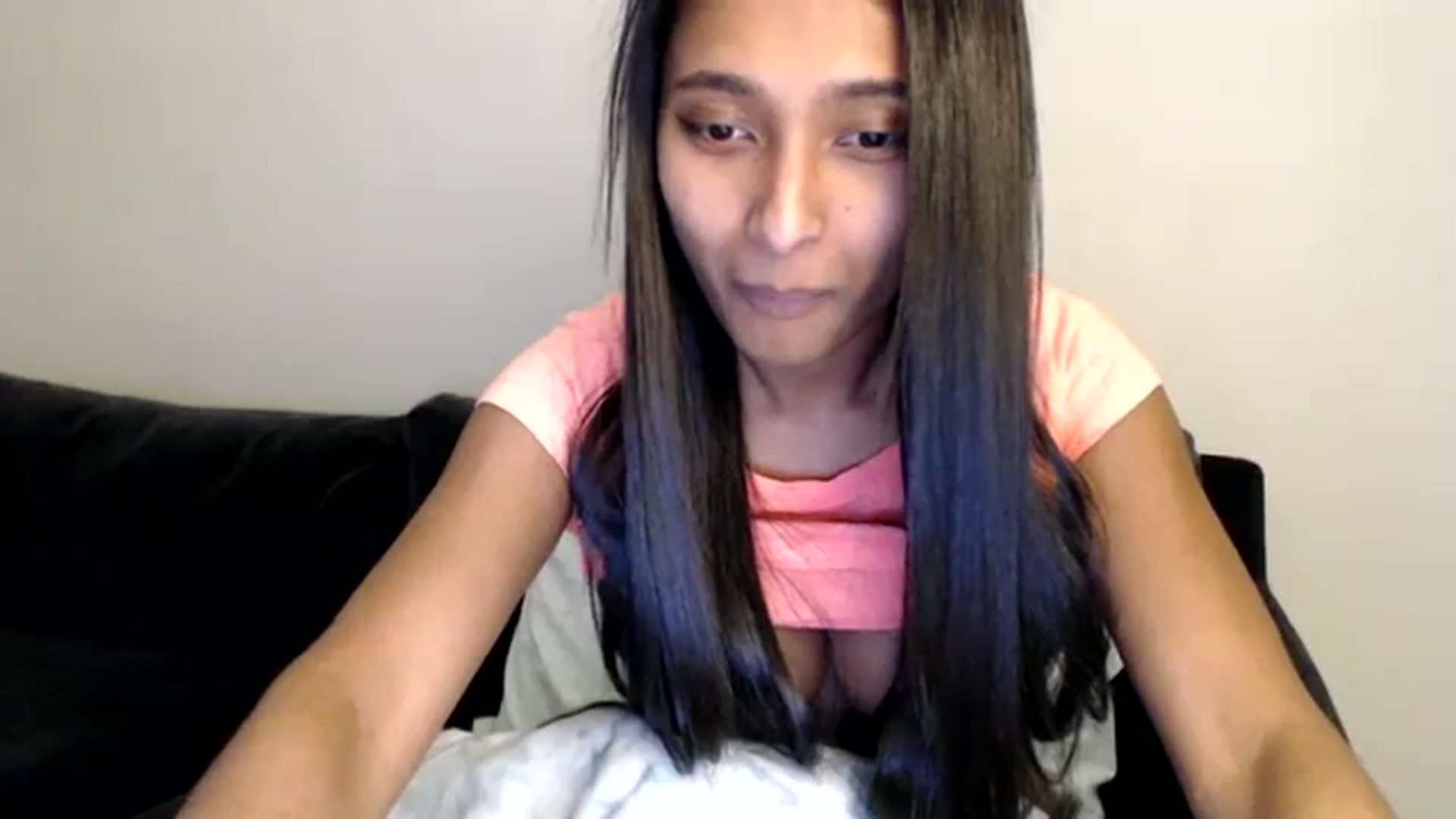 Gallery image thumbnail from kitten___'s myfreecams stream on, 12/04/2023, 16:12 image 2 of 20