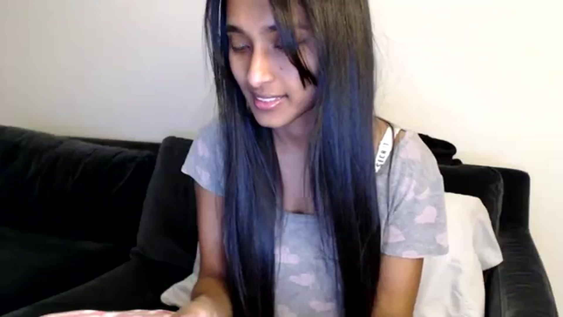 Gallery image thumbnail from kitten___'s myfreecams stream on, 12/15/2023, 21:34 image 16 of 20
