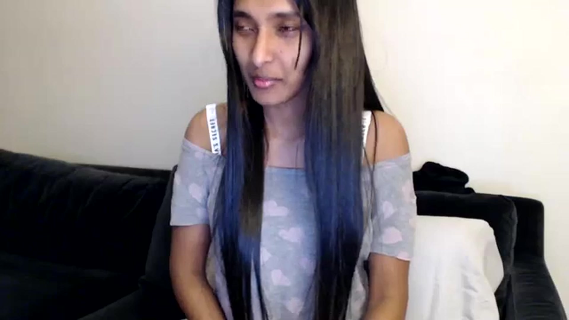 Gallery image thumbnail from kitten___'s myfreecams stream on, 12/15/2023, 21:34 image 7 of 20