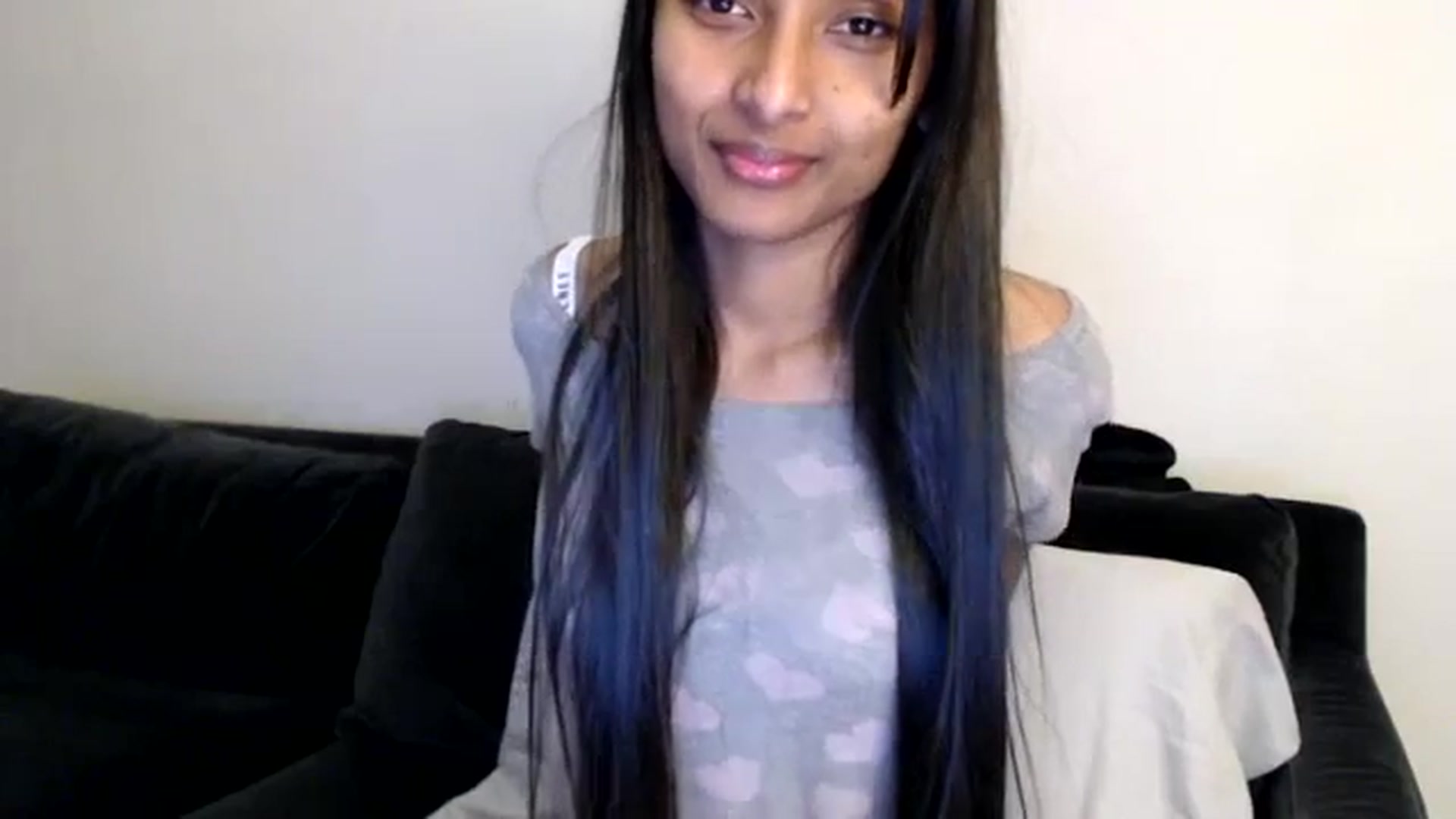 Gallery image thumbnail from kitten___'s myfreecams stream on, 12/15/2023, 21:34 image 13 of 20