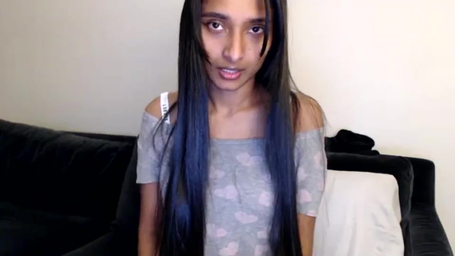 Gallery image thumbnail from kitten___'s myfreecams stream on, 12/15/2023, 21:34 image 3 of 20