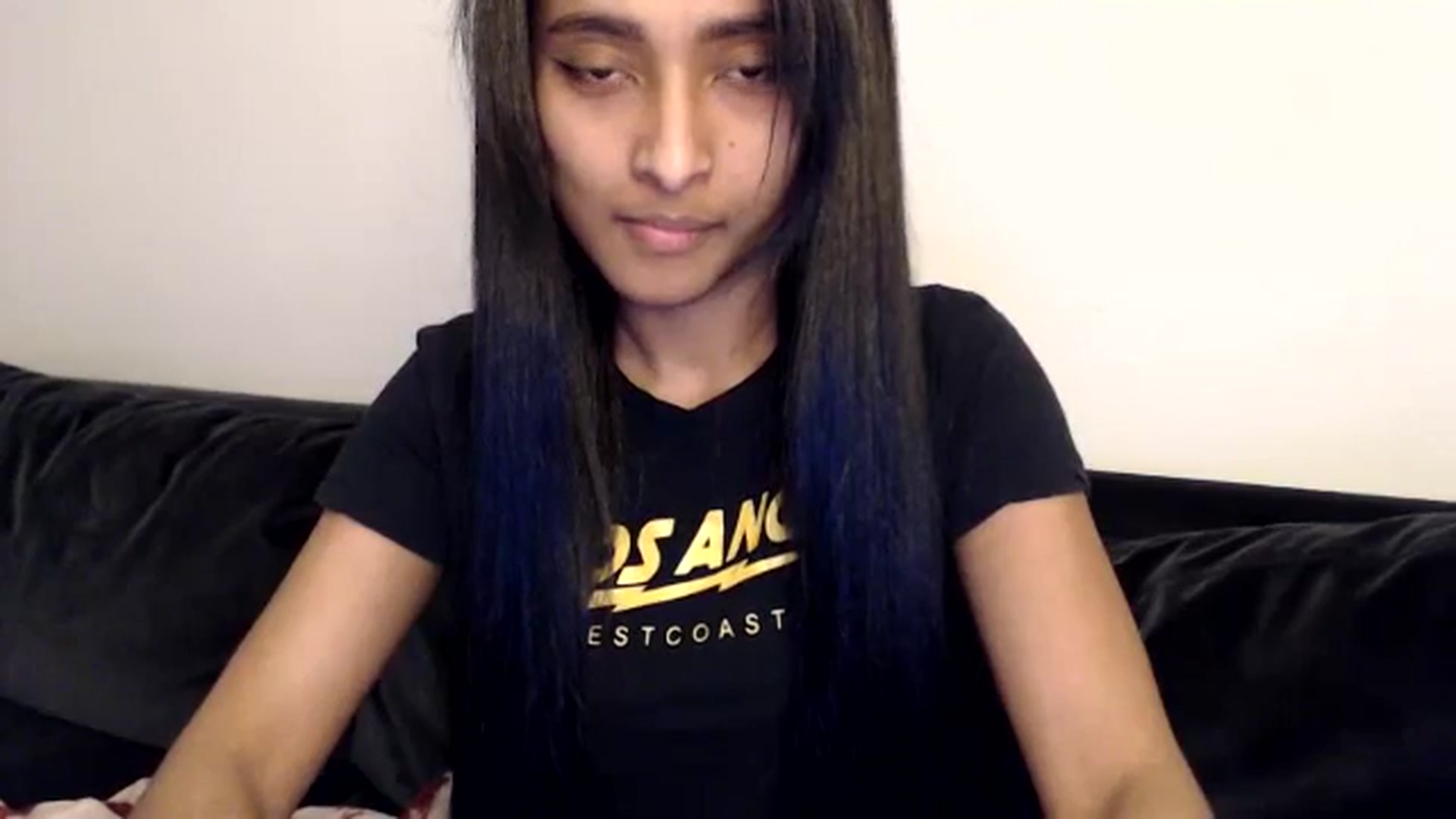 Gallery image thumbnail from kitten___'s myfreecams stream on, 06/24/2024, 19:01 image 6 of 20