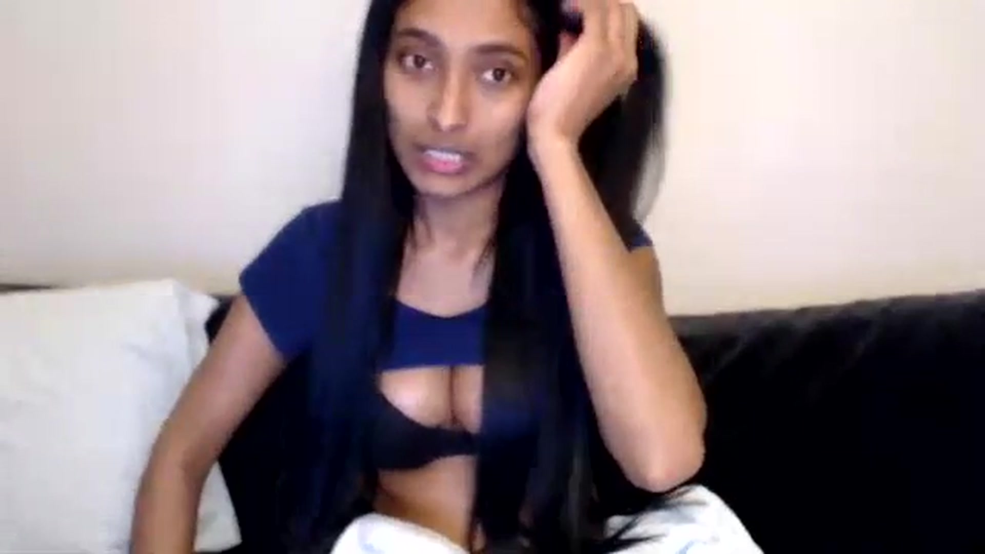 Gallery image thumbnail from kitten___'s myfreecams stream on, 07/29/2024, 08:27 image 15 of 20