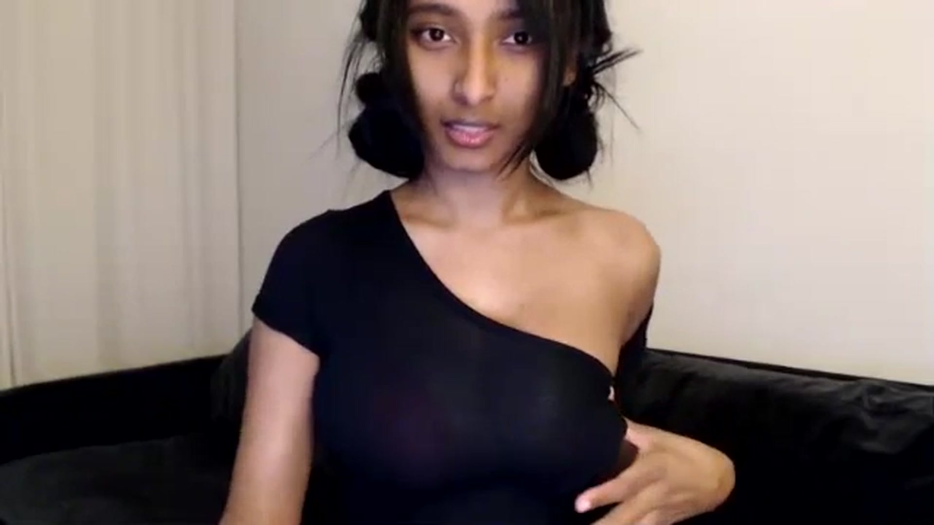 Gallery image thumbnail from kitten___'s myfreecams stream on, 08/04/2024, 08:37 image 6 of 20