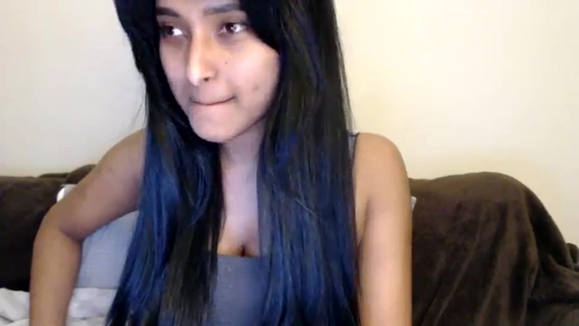 Gallery image thumbnail from kitten___'s myfreecams stream on, 04/03/2025, 07:35 image 16 of 20