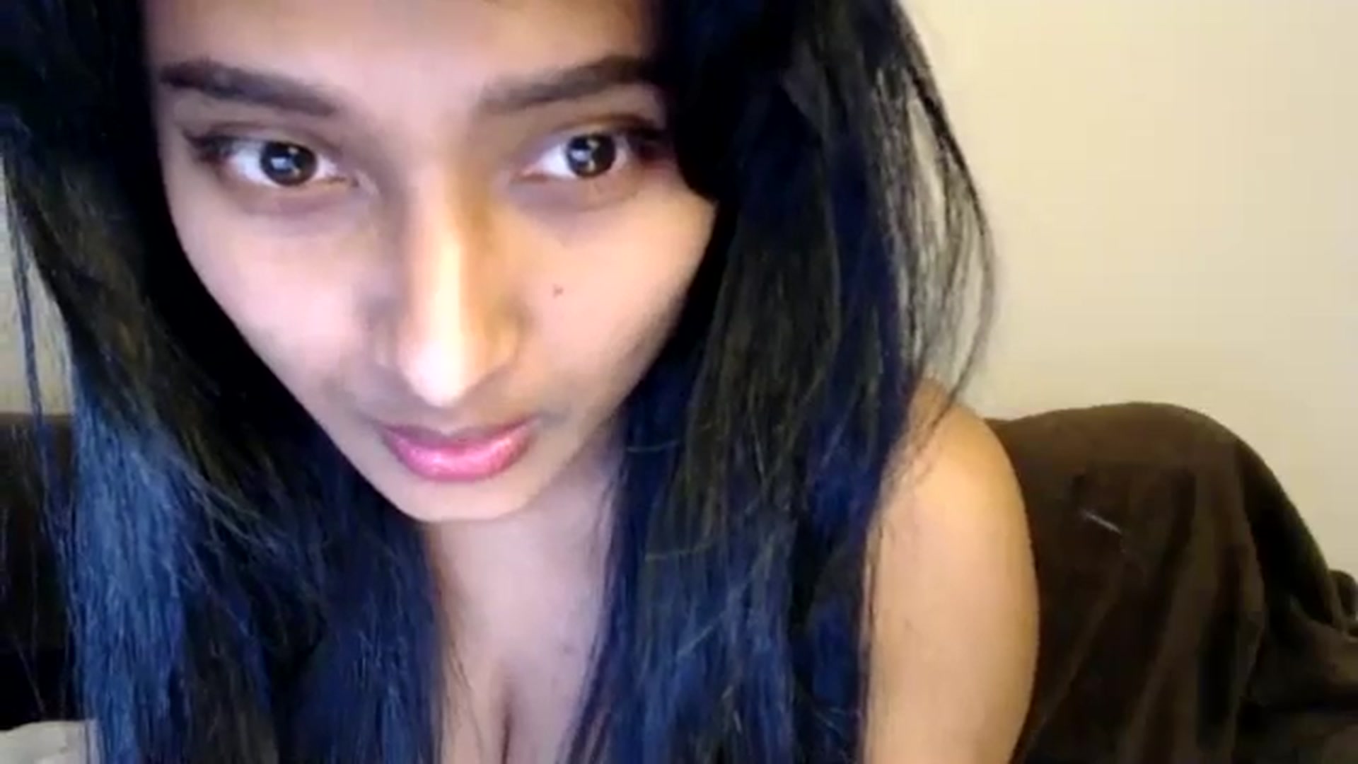 Gallery image thumbnail from kitten___'s myfreecams stream on, 04/03/2025, 07:35 image 14 of 20