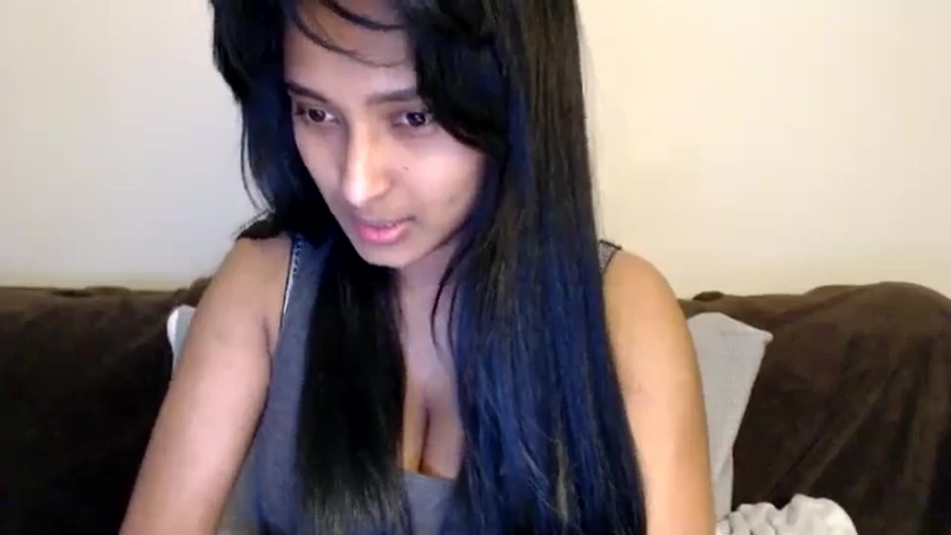 Gallery image thumbnail from kitten___'s myfreecams stream on, 04/03/2025, 08:32 image 18 of 20