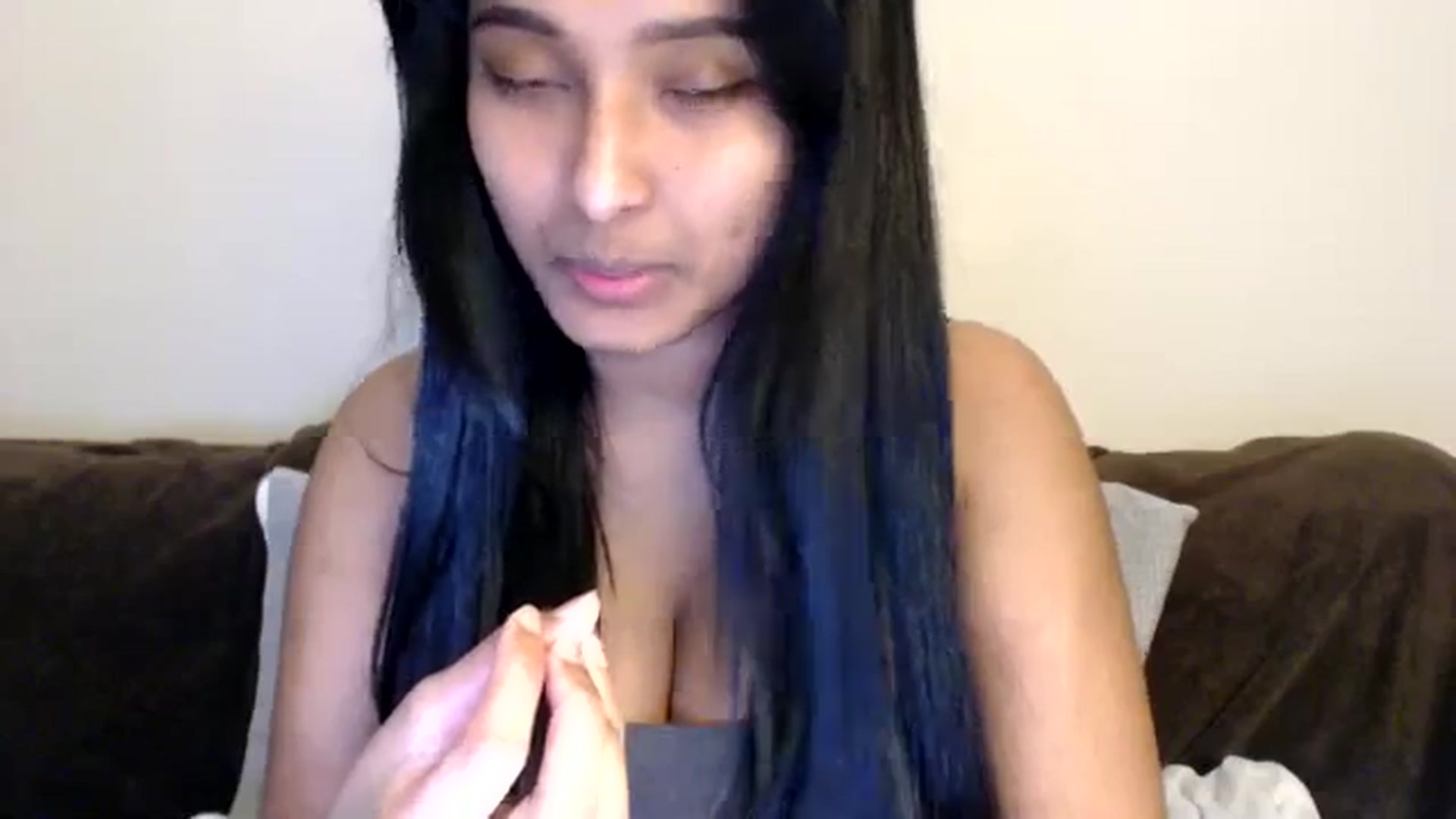 Gallery image thumbnail from kitten___'s myfreecams stream on, 04/03/2025, 08:32 image 16 of 20